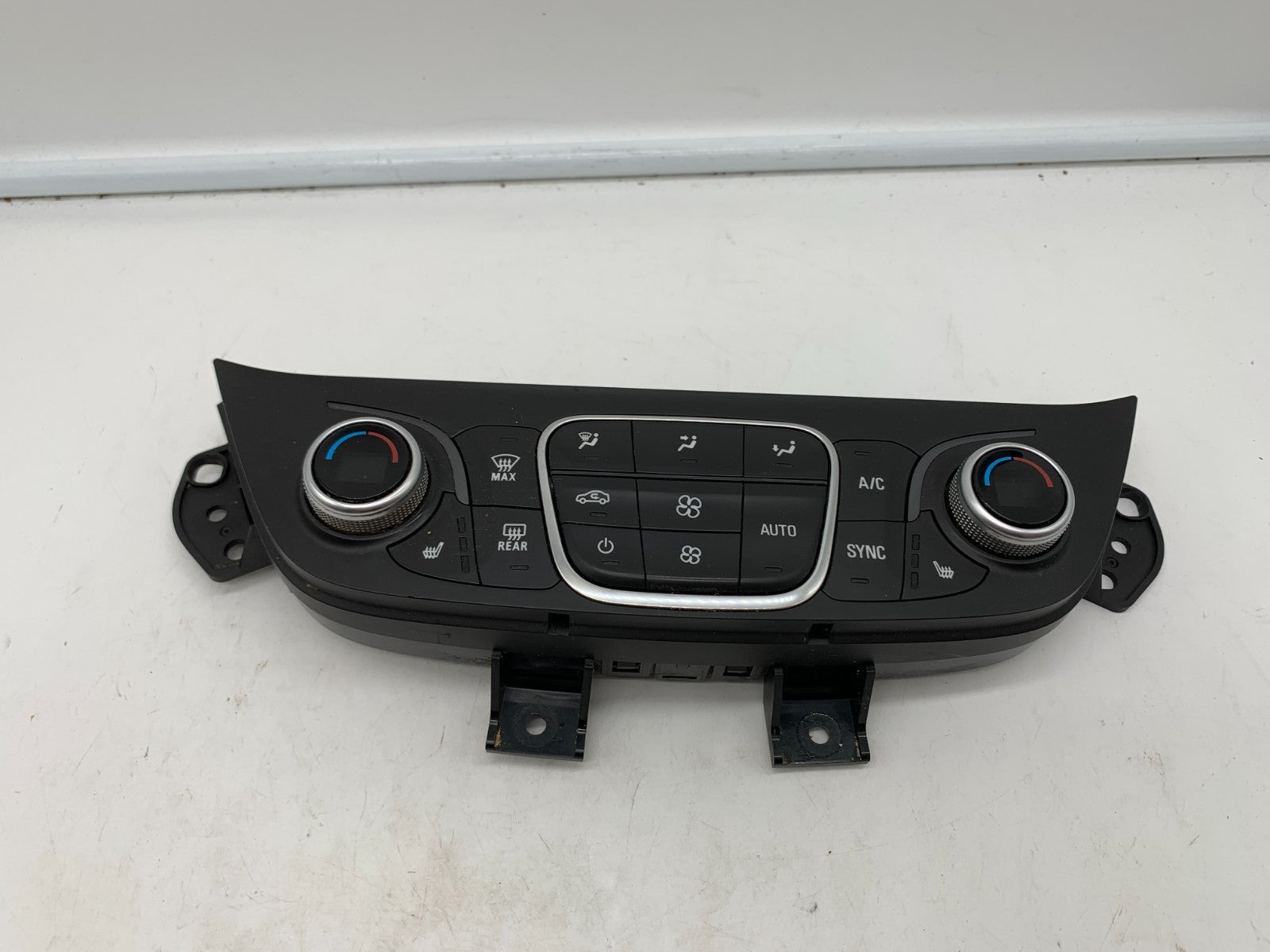 2018-2021 Chevrolet Malibu Climate Control AC Heater Unit with Heated Seats OEM
