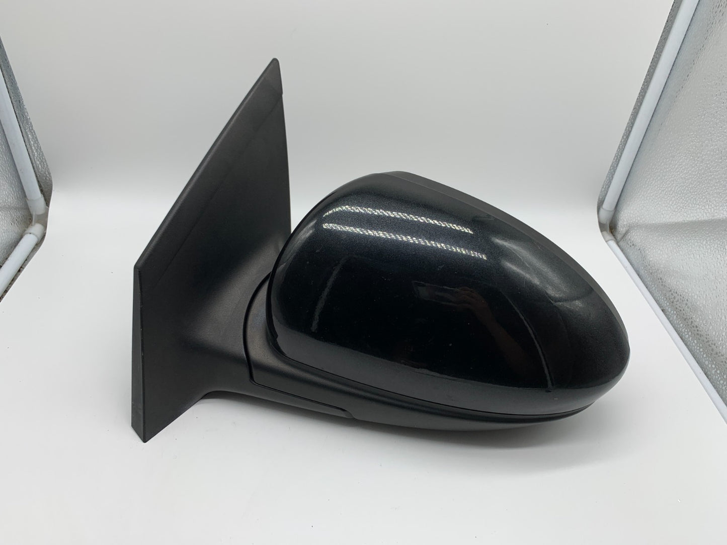2011-2016 Chevrolet Cruze Driver Side View Power Door Mirror Black OEM C03B01002