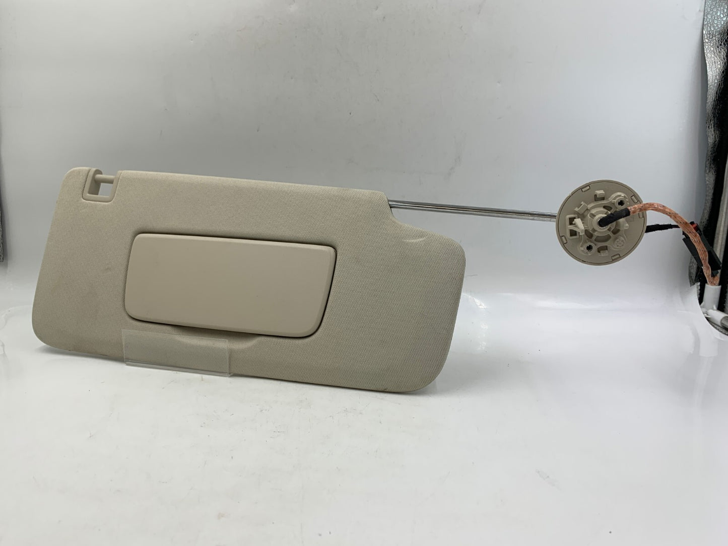 2021-2022 Buick Envision Passenger Sun Visor Gray Illuminated OEM A02B38028