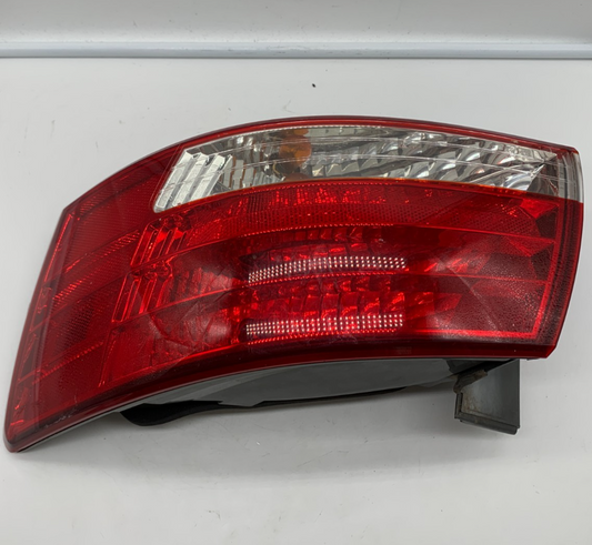 2006-2008 Hyundai Sonata Passenger Side Tail Light Taillight OEM A01B48002