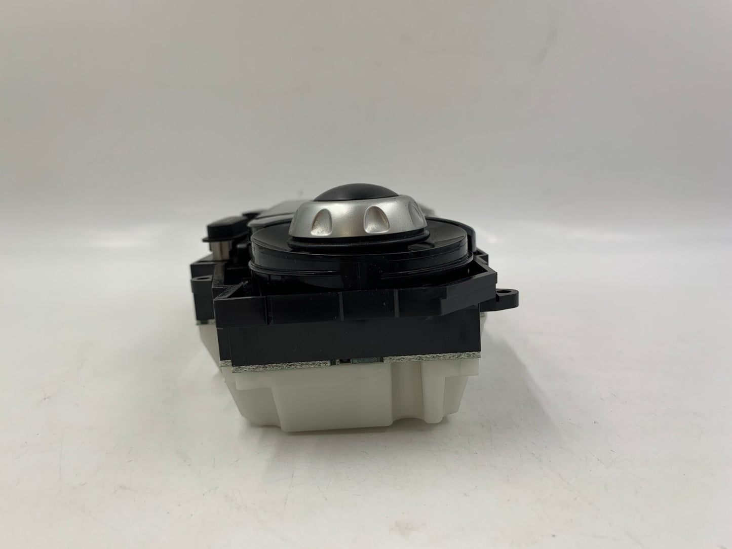 2011-2017 Nissan Juke AC Heater Climate Control Unit OEM A01B12027