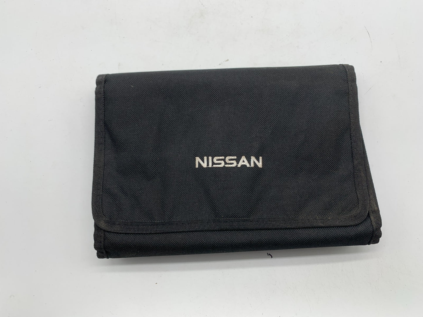 2005 Nissan Pathfinder Owners Manual Set with Case OEM B03B19006