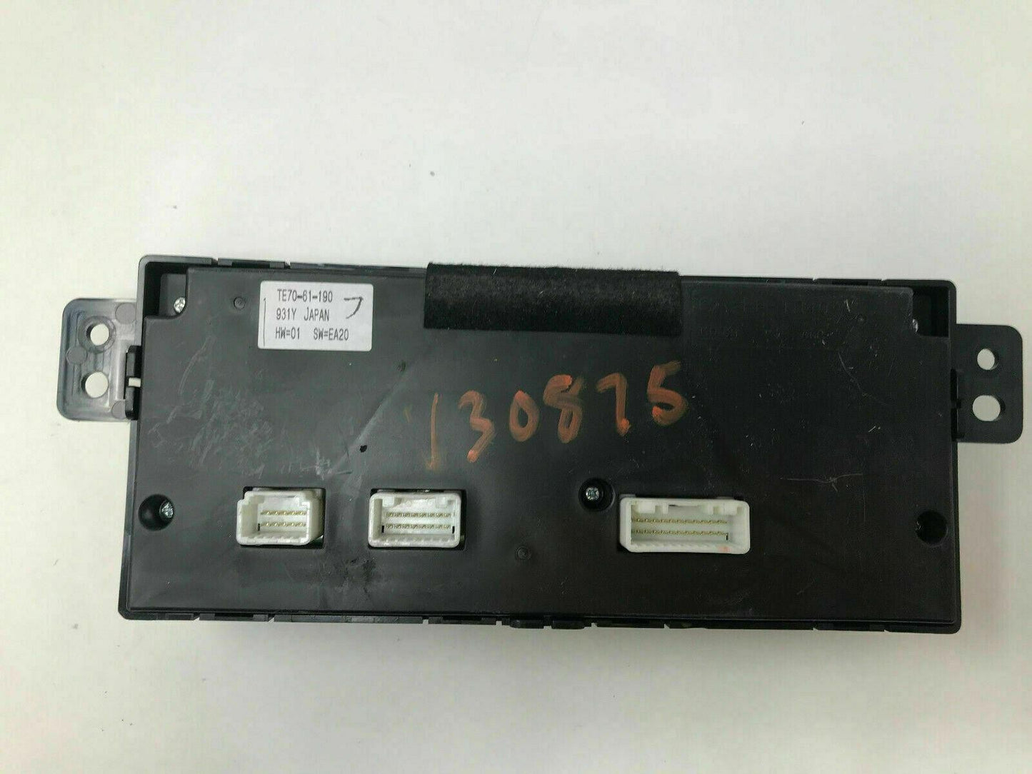 2010-2015 Mazda CX-9 AC Heater Climate Control Unit OEM D02B09016