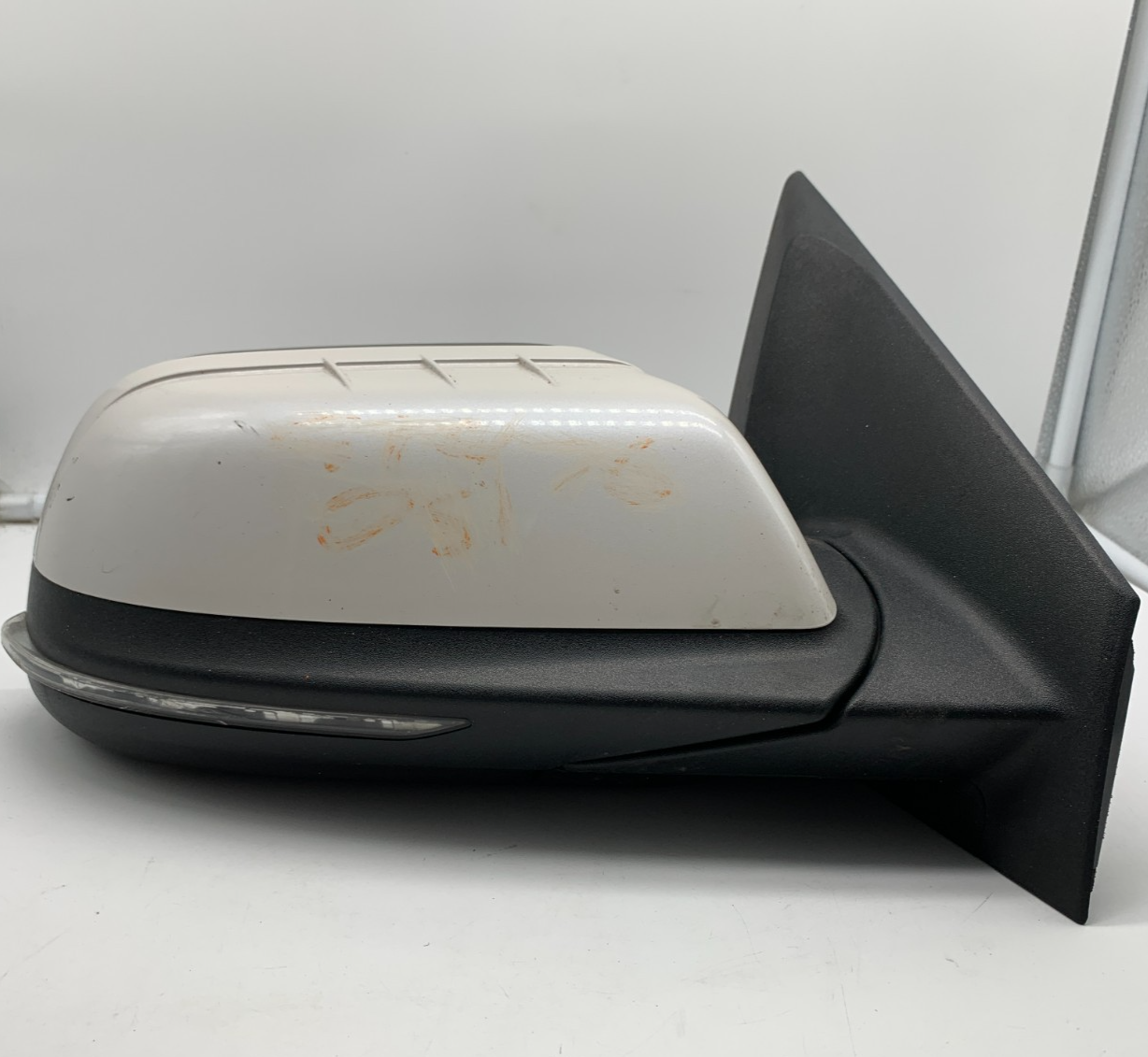 2015-2018 Ford Edge Passenger Side View Power Door Mirror White BSA C03B57005