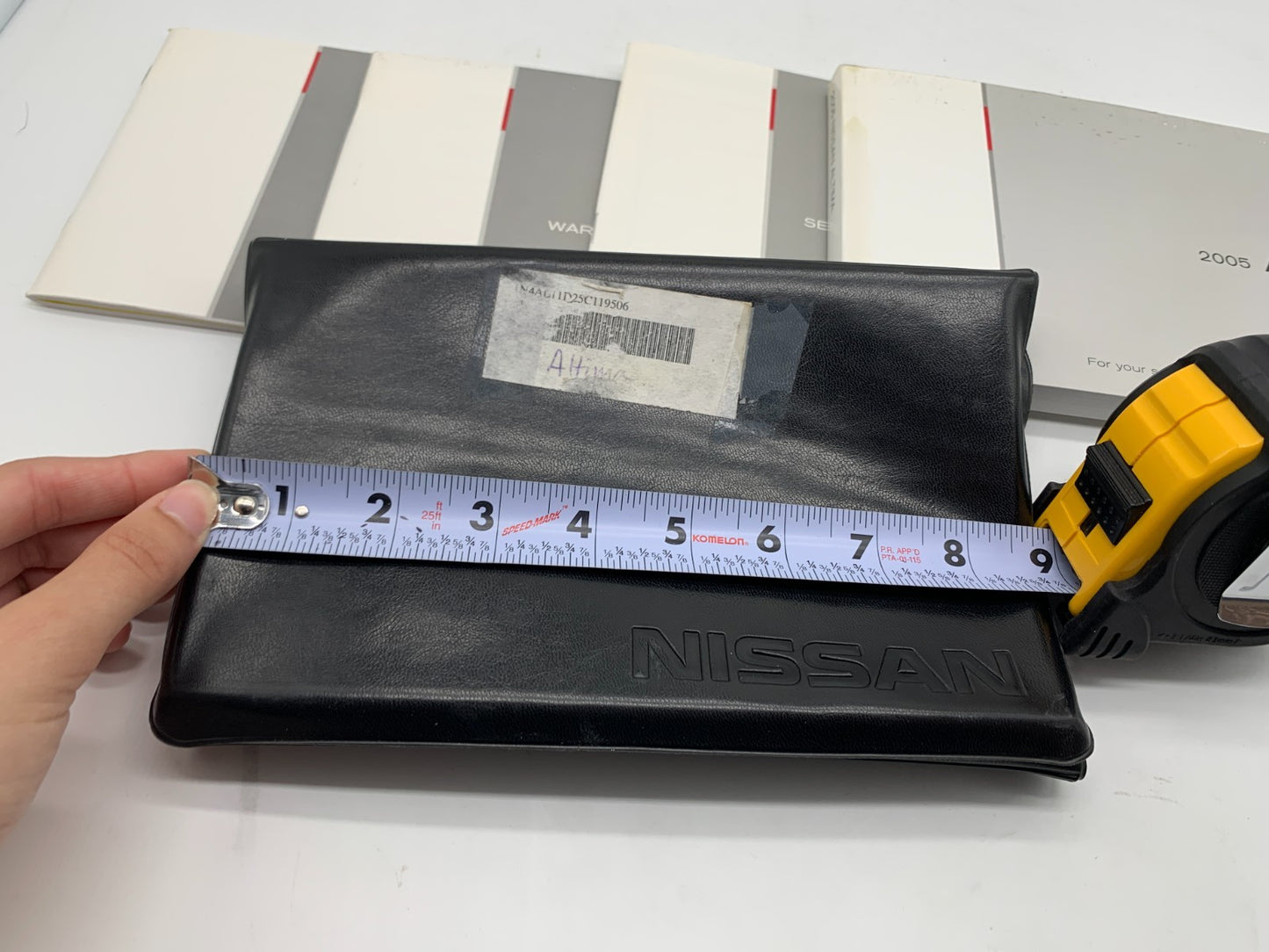 2005 Nissan Altima Owners Manual Set with Case OEM A01B47004