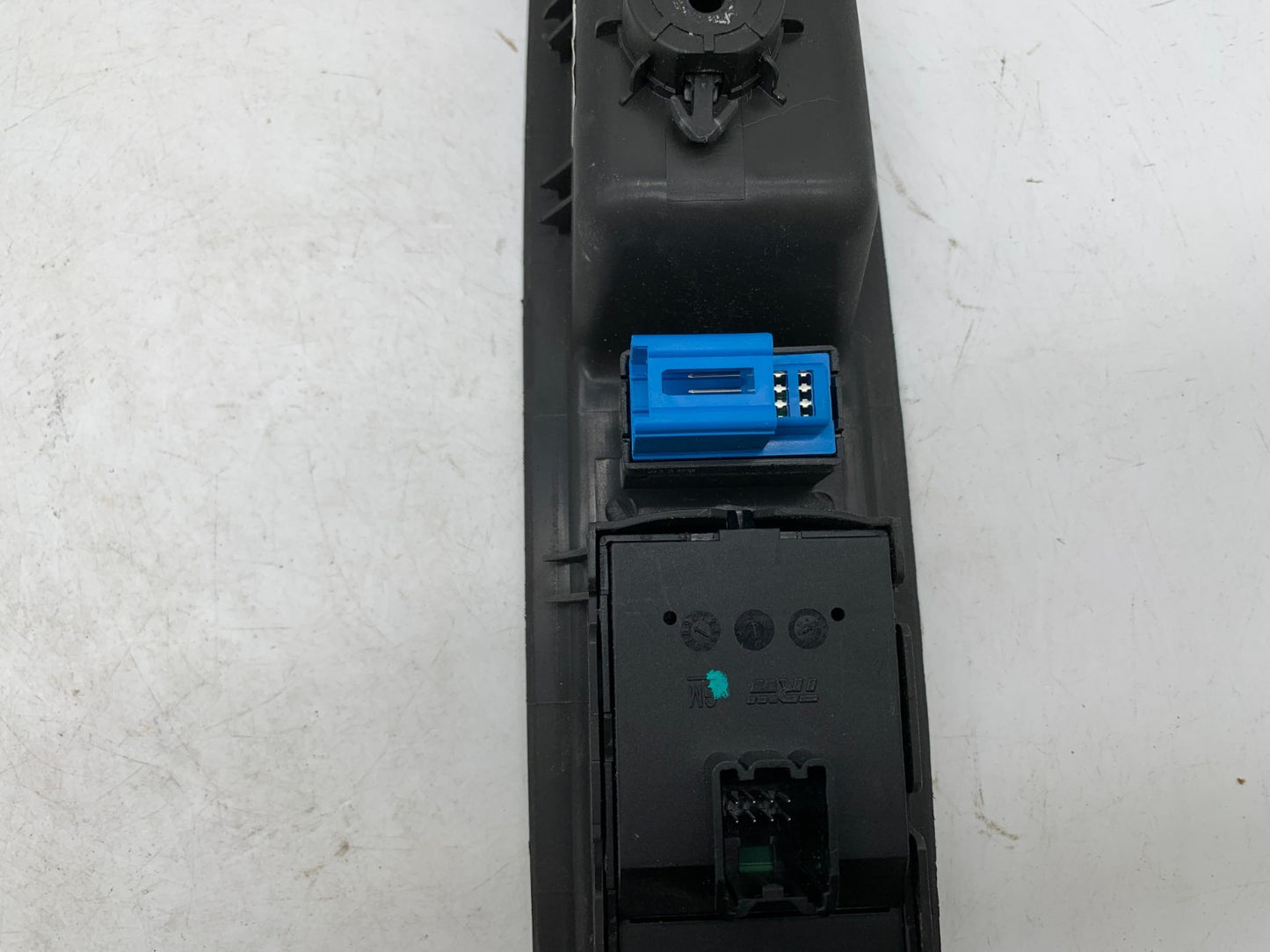 2013-2016 Buick Encore Master Power Window Switch OEM B03B08006