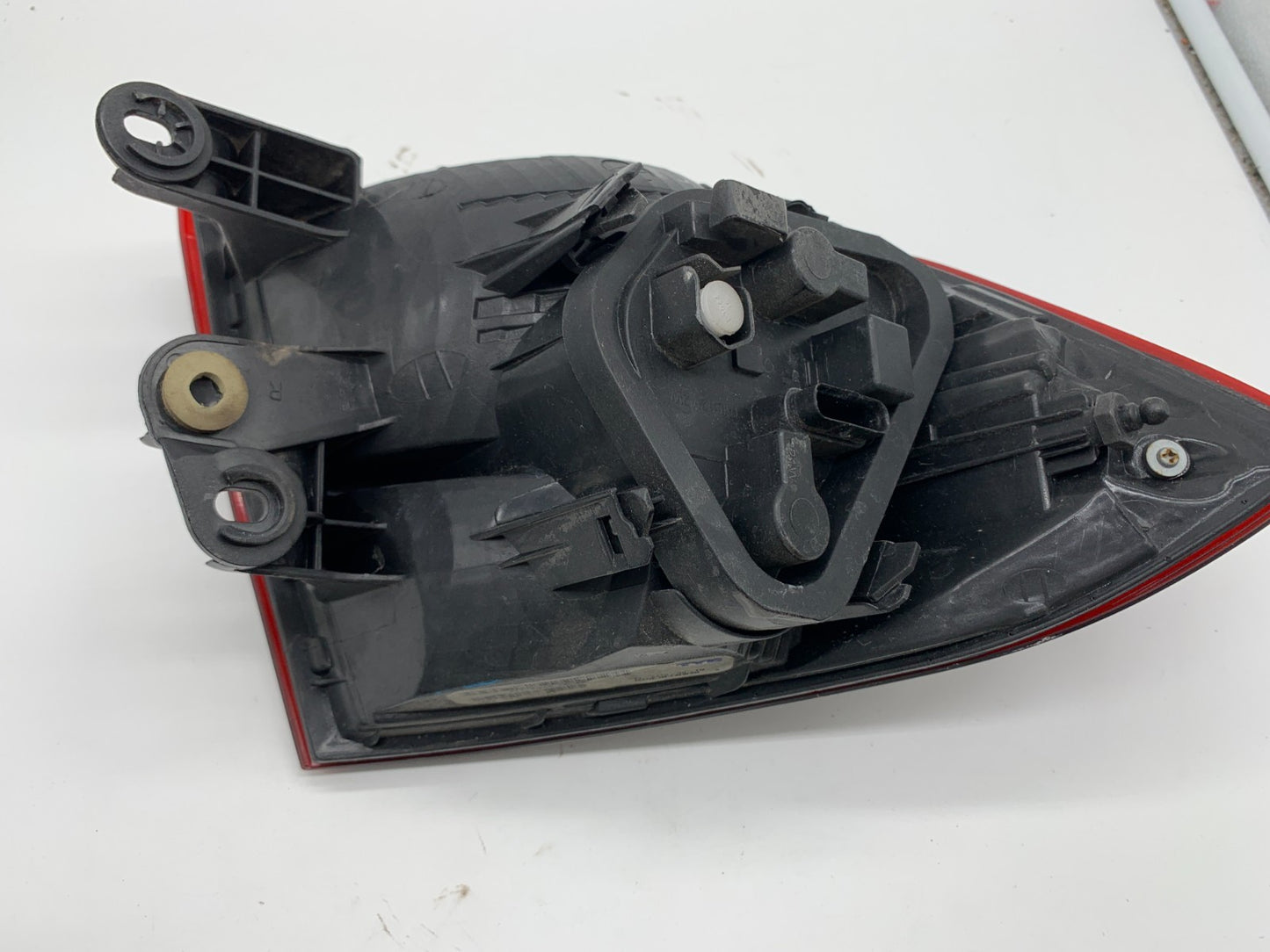 2012-2015 BMW 320 Passenger Side Tail Light Taillight OEM D02B69010