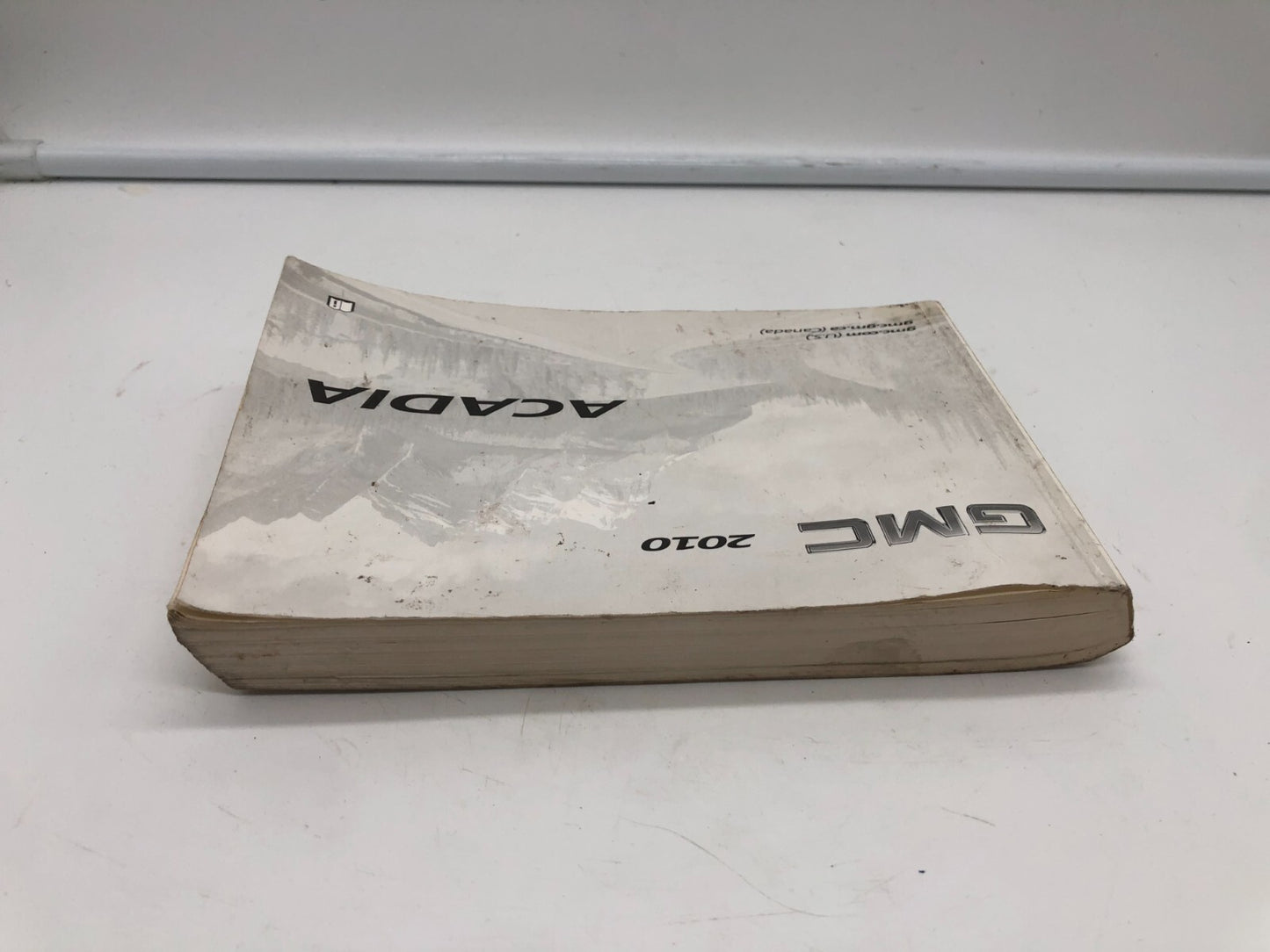 2010 GMC Acadia Owners Manual Set OEM E01B24023