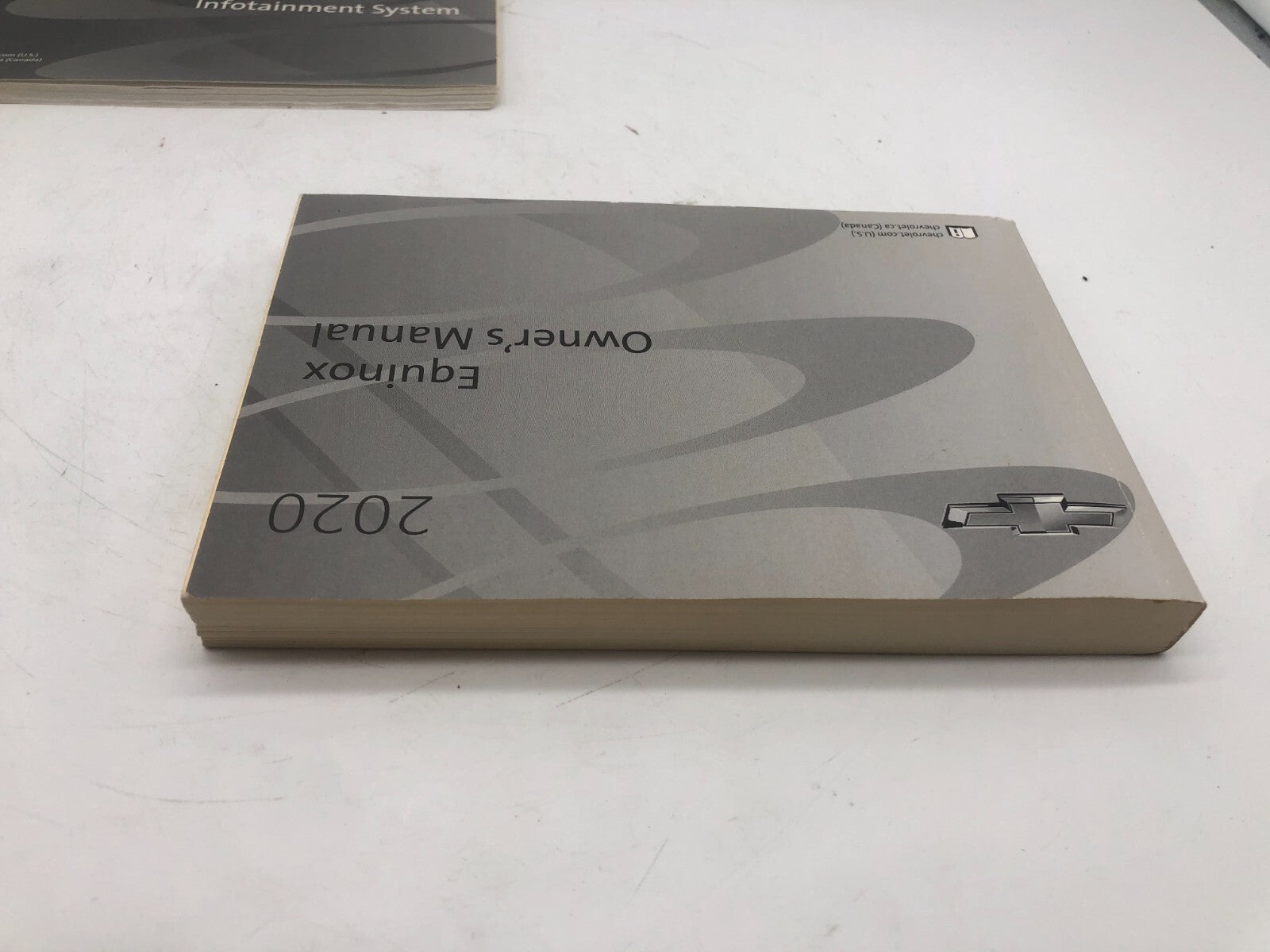 2020 Chevrolet Equinox Owners Manual Set OEM A02B08026