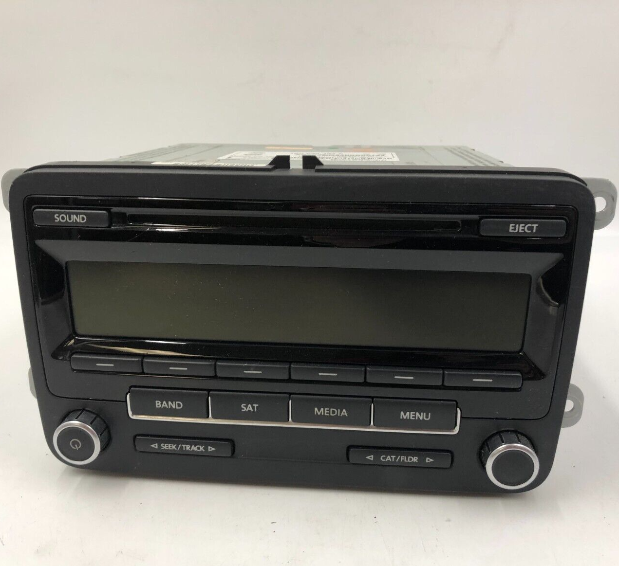 2013-2015 Volkswagen Passat AM FM CD Player Radio Receiver OEM C02B5005