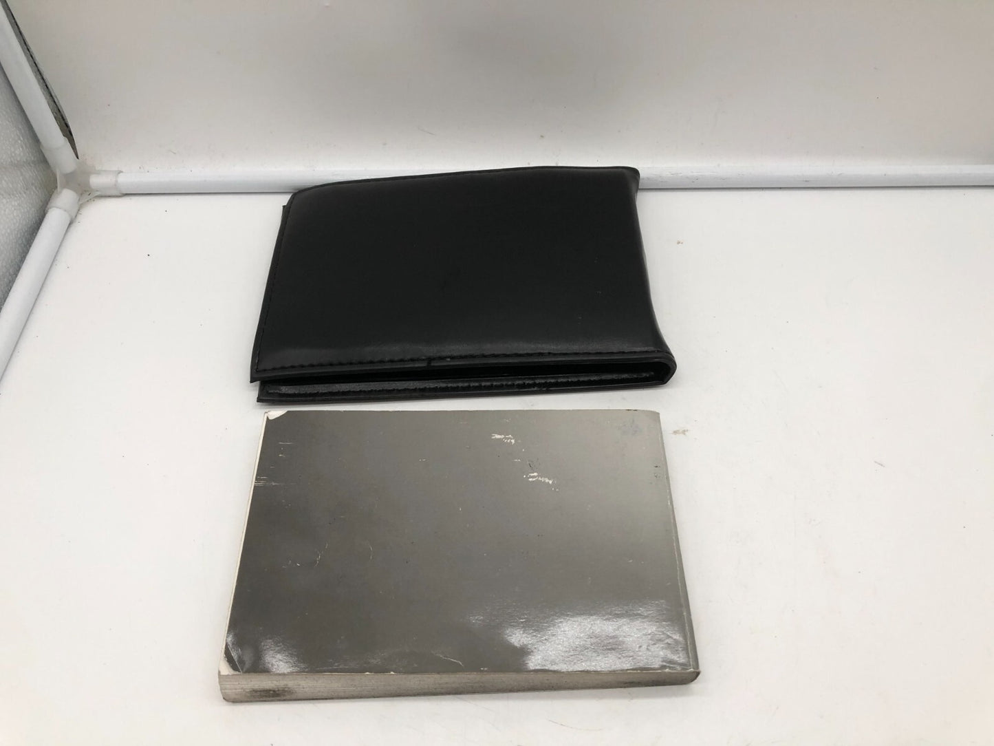 2002 GMC Yukon 1500 Owners Manual with Case OEM C01B53027