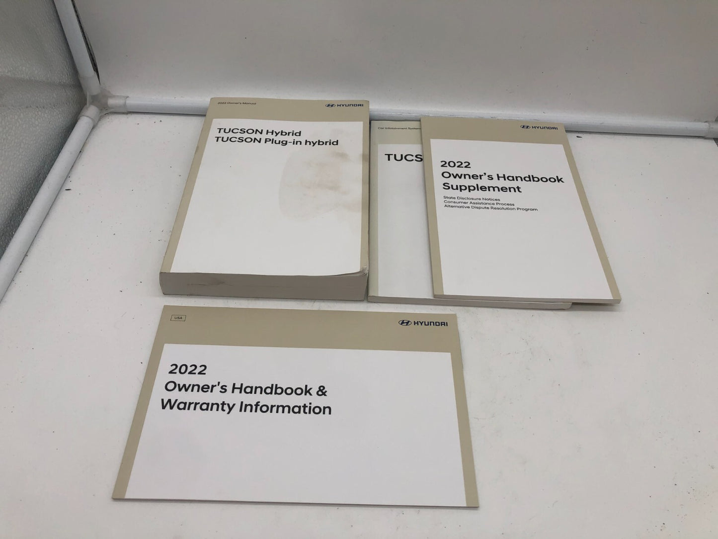 2022 Hyundai Tucson Hybrid Owners Manual Set OEM B02B08039