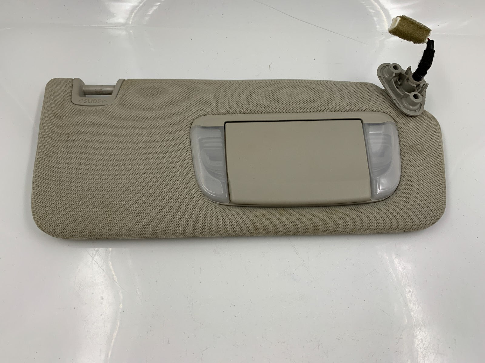 2015-2022 Subaru Legacy Passenger Sun Visor Beige Illuminated OEM D03B23052