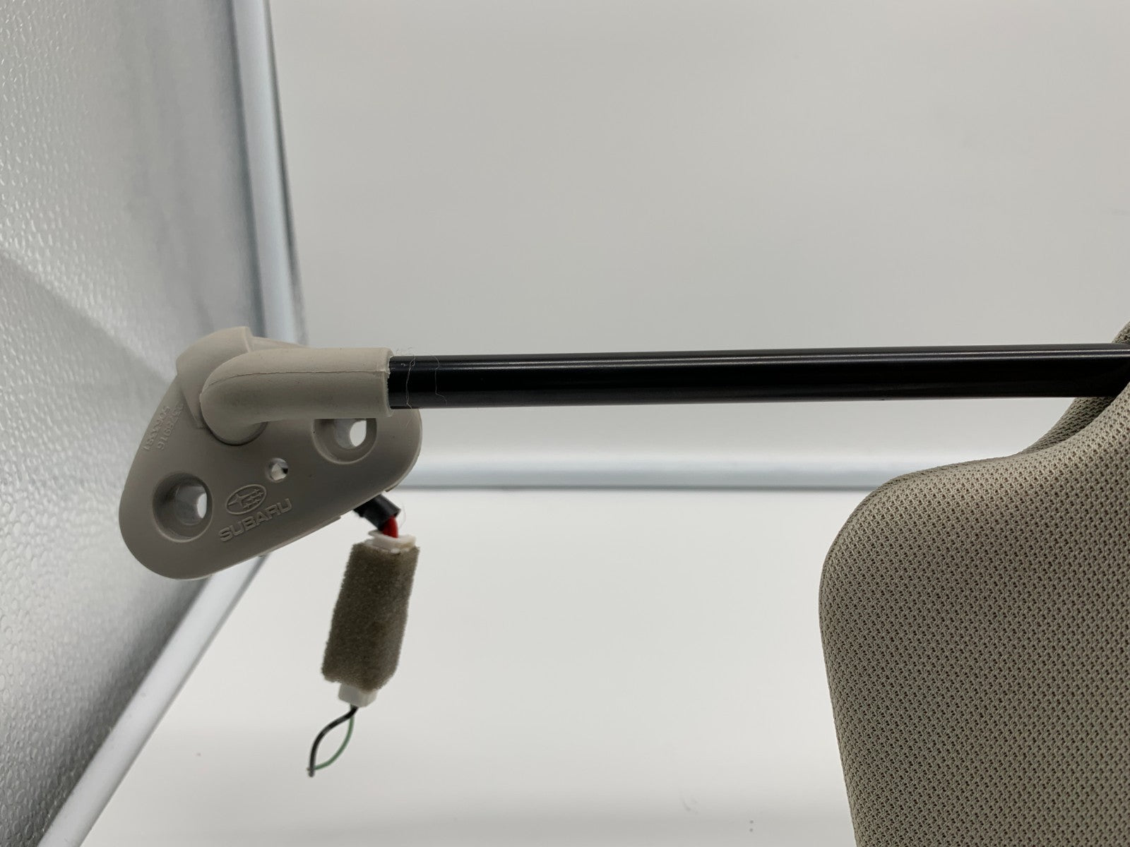 2015-2023 Subaru Legacy Passenger Sun Visor Beige Illuminated OEM C03B06007