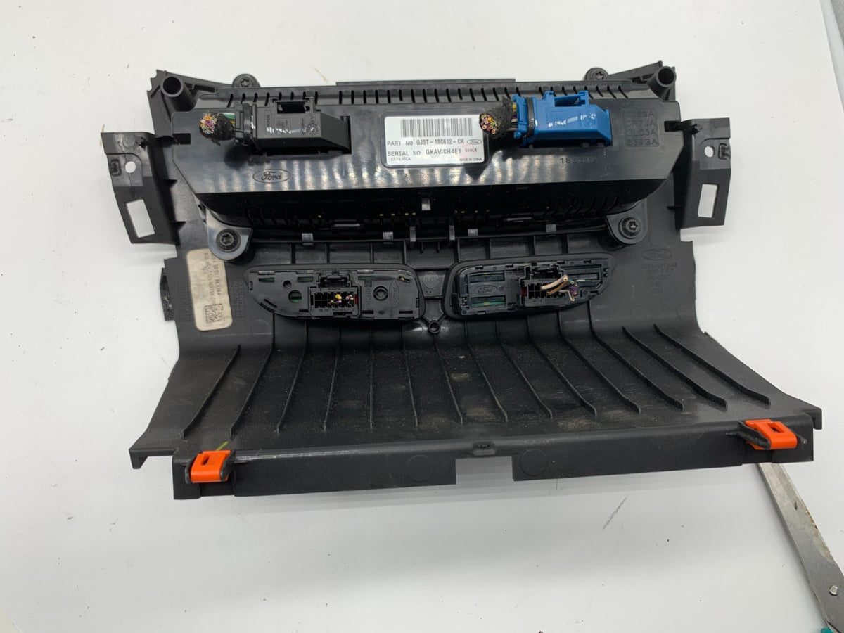 2018-2019 Ford Escape AC Heater Climate Control Unit OEM D03B35065