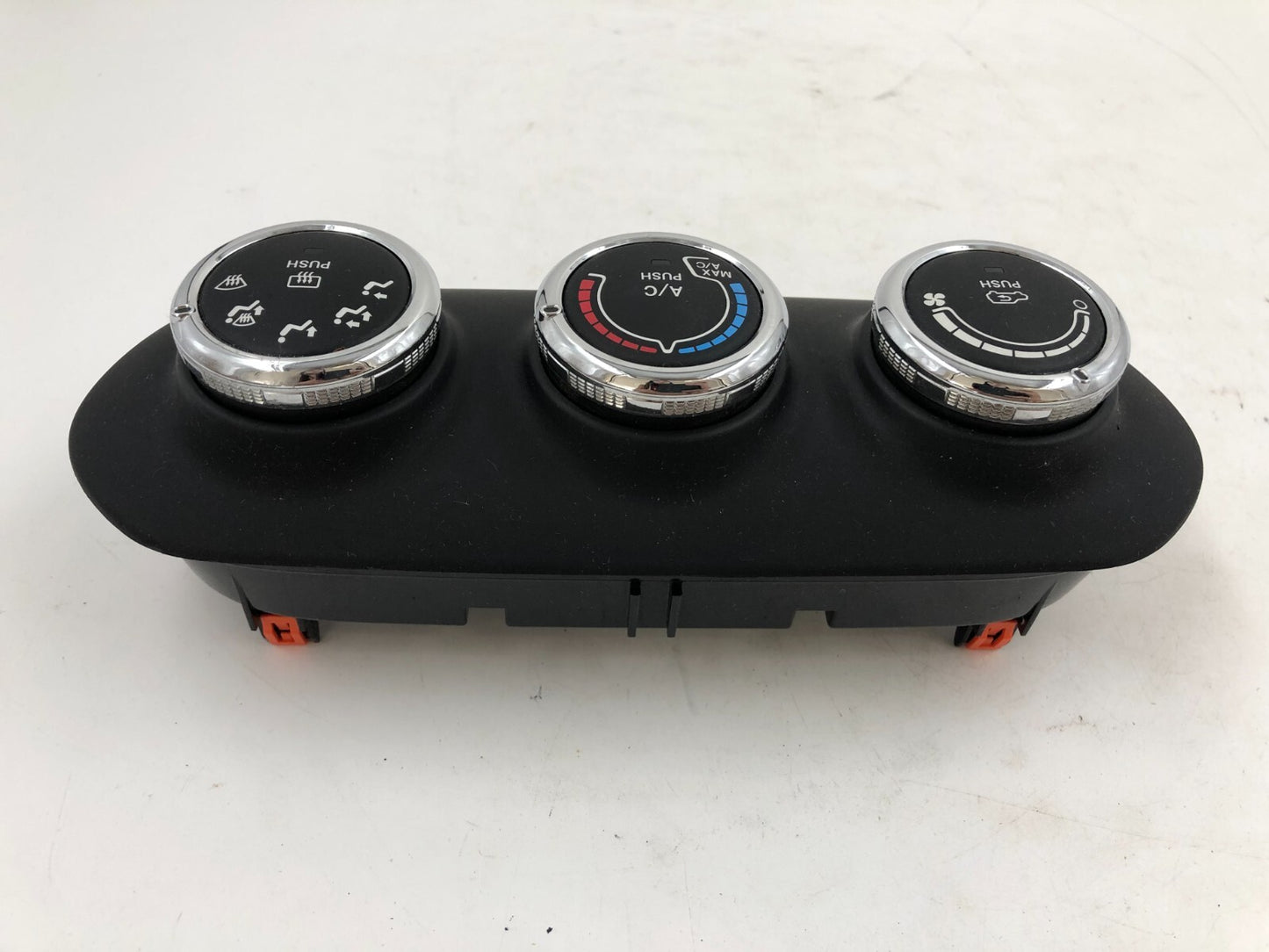 2015-2016 Jeep Renegade AC Heater Climate Control OEM B02B32033