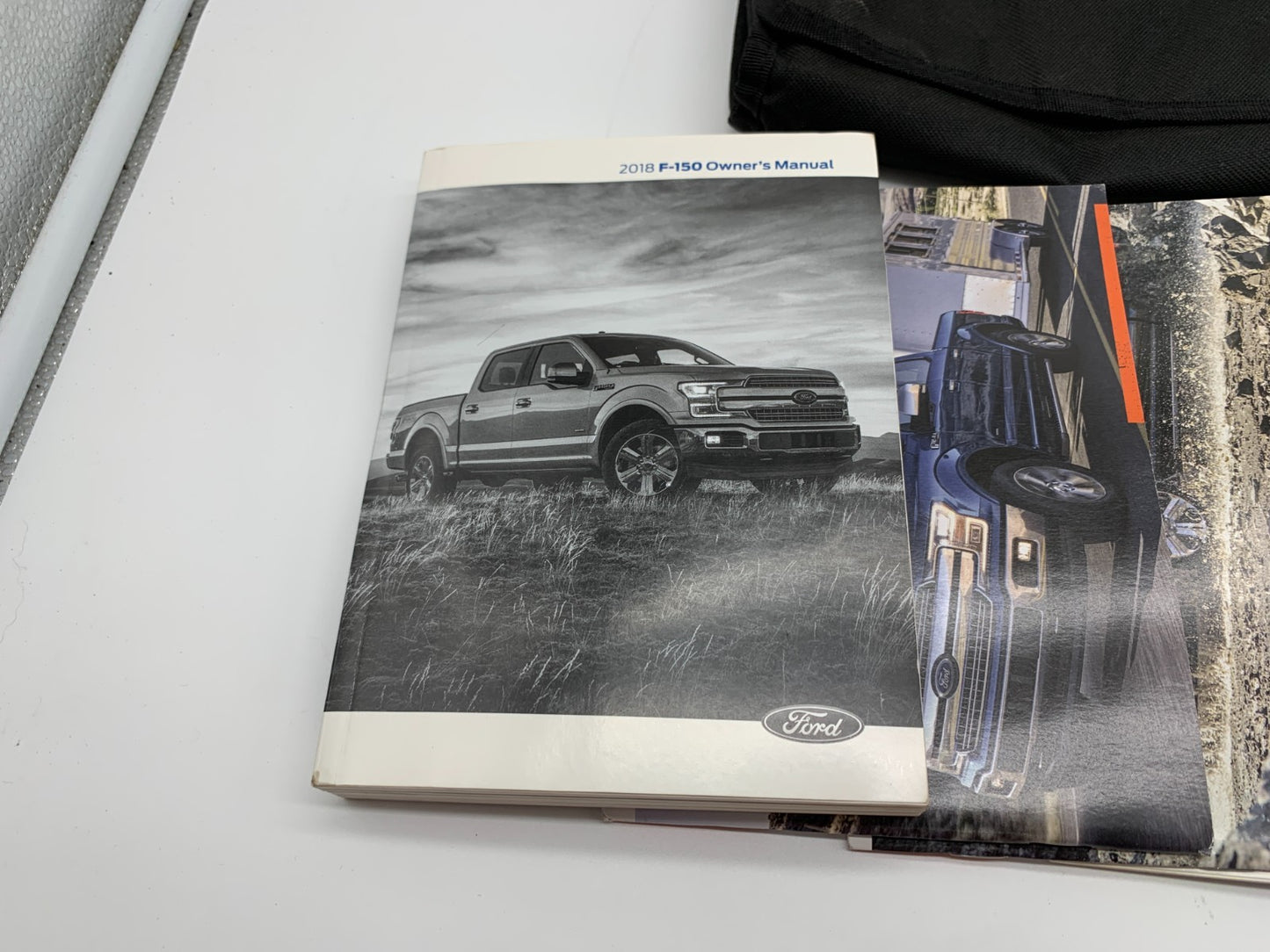 2018 Ford F-150 F150 Owners Manual Set with Case OEM B04B35017