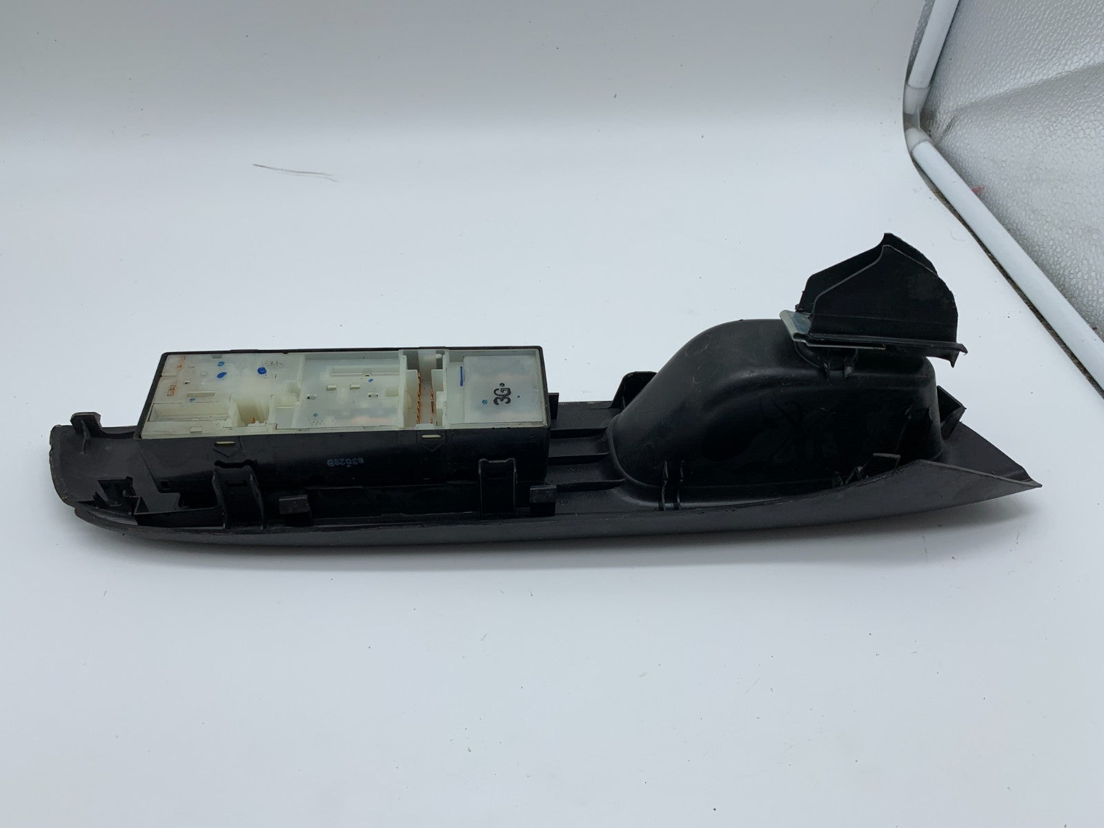2012-2019 Nissan Versa Master Power Window Switch OEM B03B54010