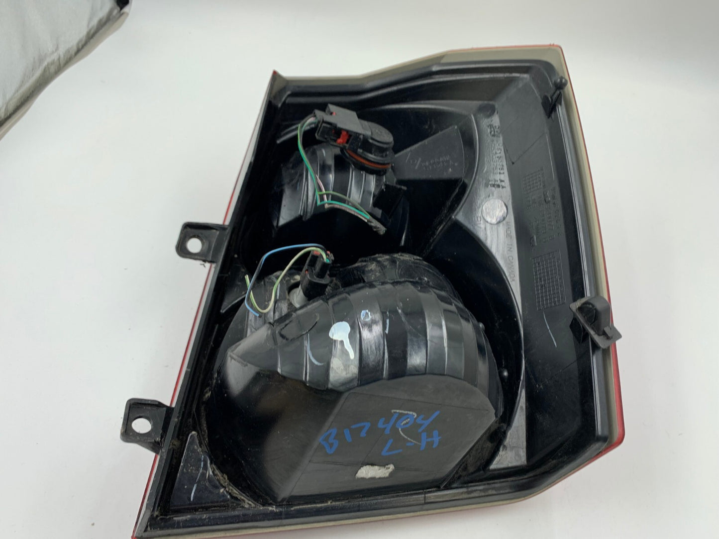 2008-2012 Dodge Caliber Driver Side Tail Light Taillight OEM C01B67001