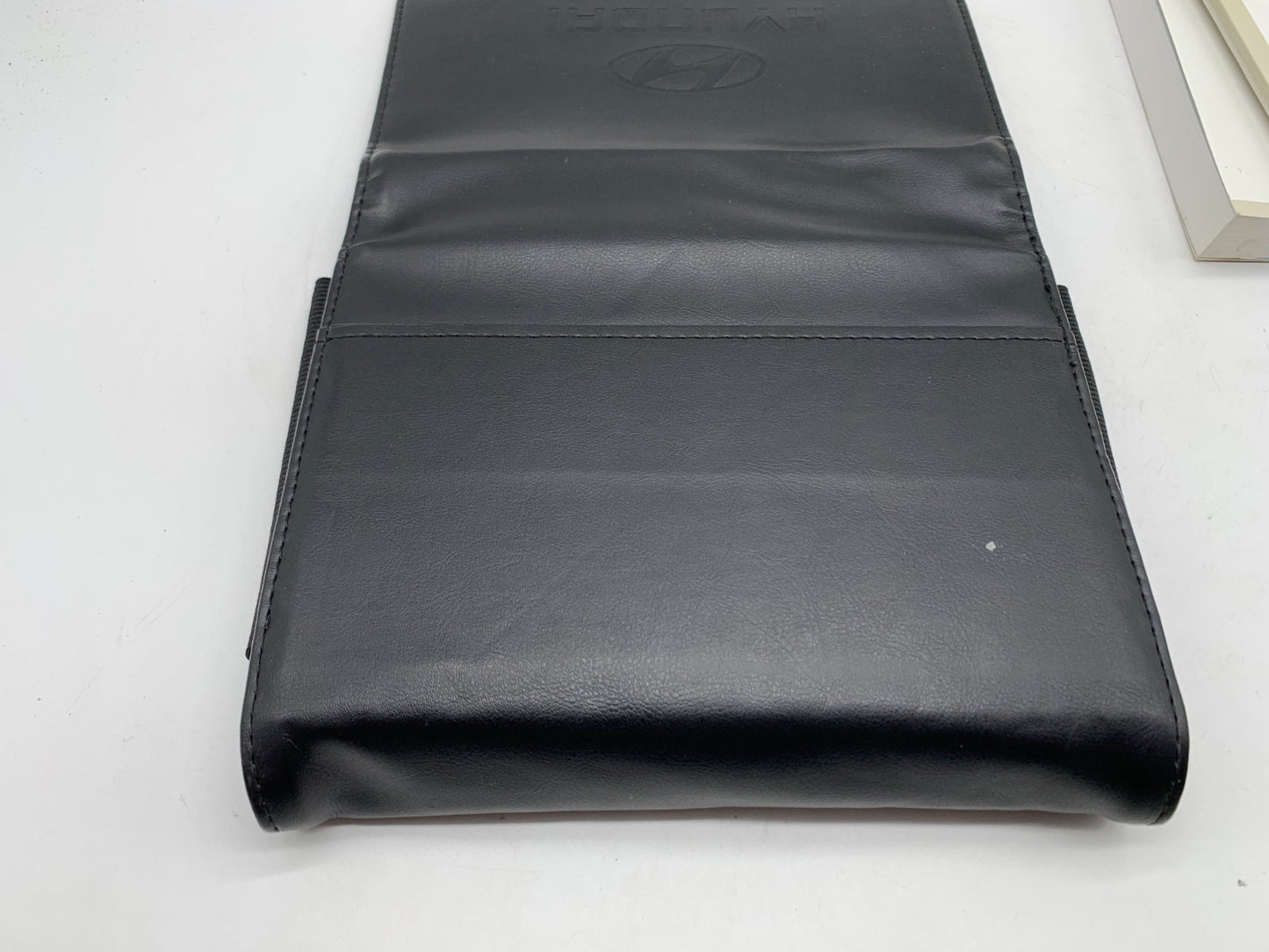 2018 Hyundai Elantra Owners Manual Set with Case OEM D02B09043