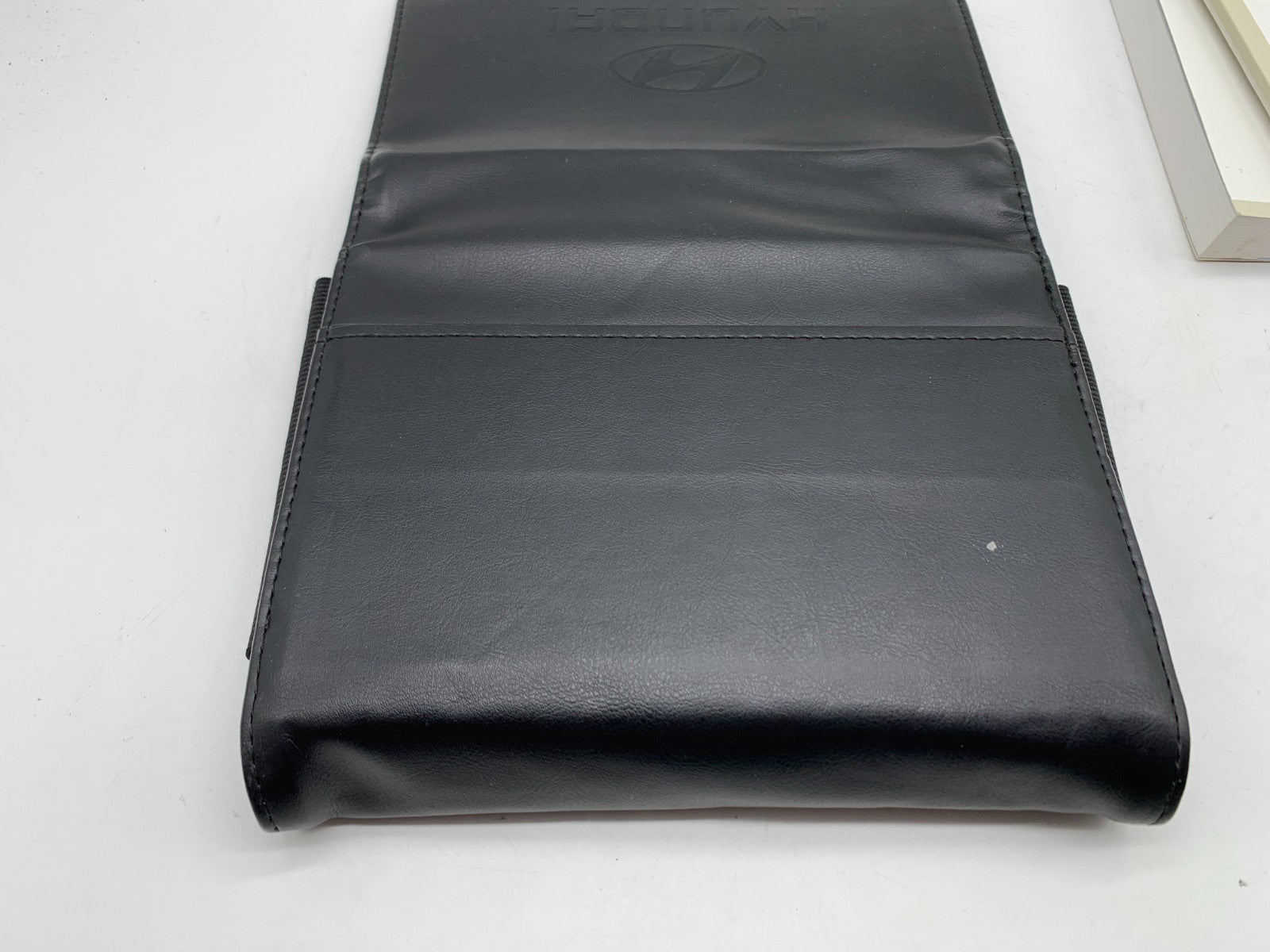 2018 Hyundai Elantra Owners Manual Set with Case OEM D02B09043