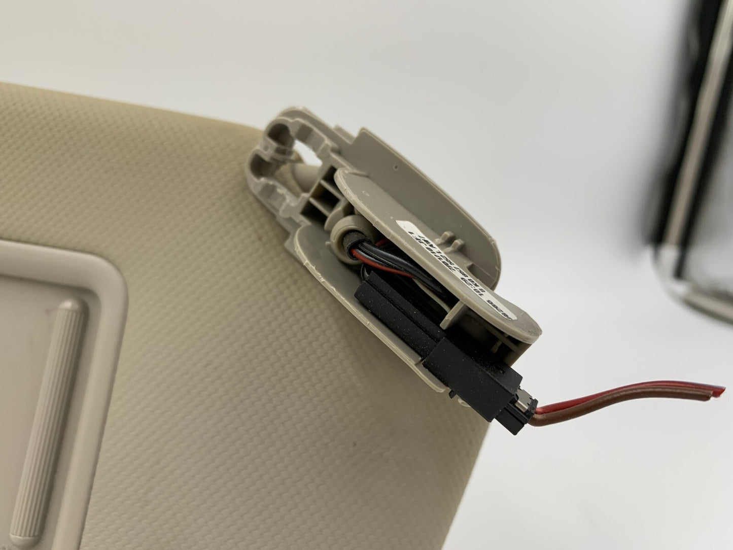 2009-2012 Audi Q5 Passenger Sun Visor Gray Illuminated OEM D01B06022