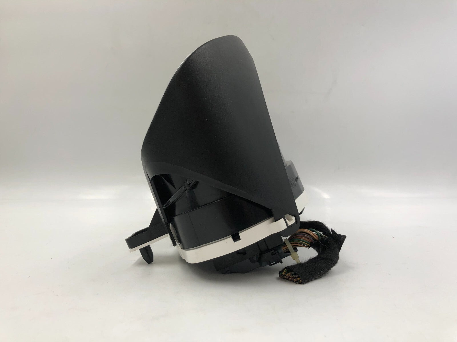 2015-2017 Ford Fiesta  Speedometer Instrument Cluster 24,582 Miles OEM C04B39008