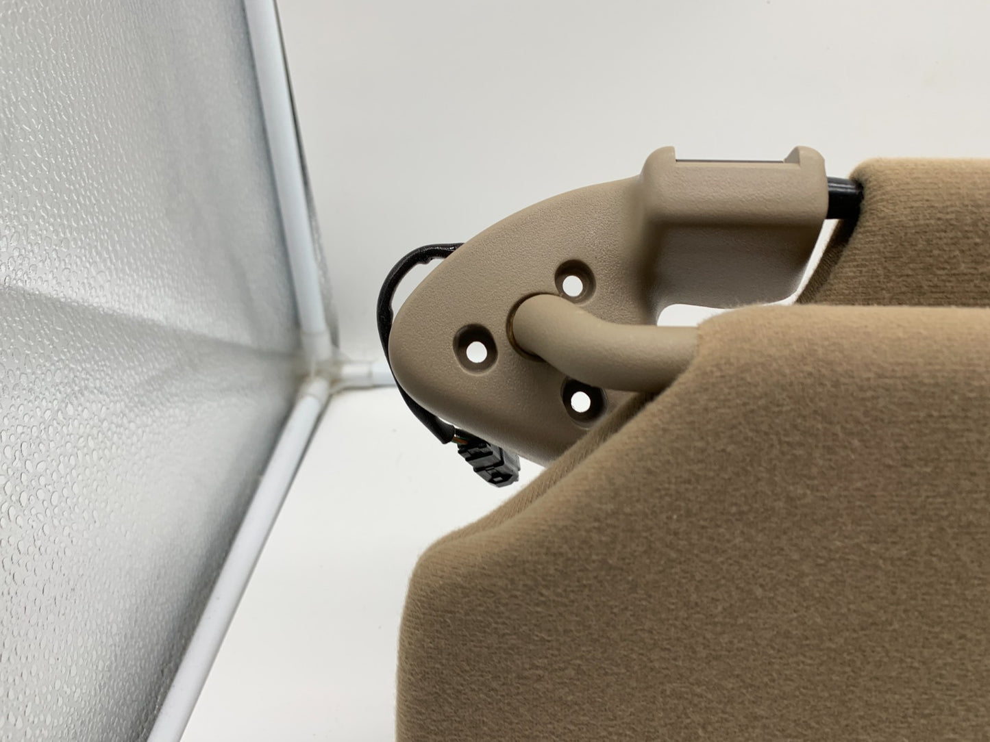 2003-2005 Lincoln Grand Marquis Passenger Sun Visor Gray Illuminated A01B41009