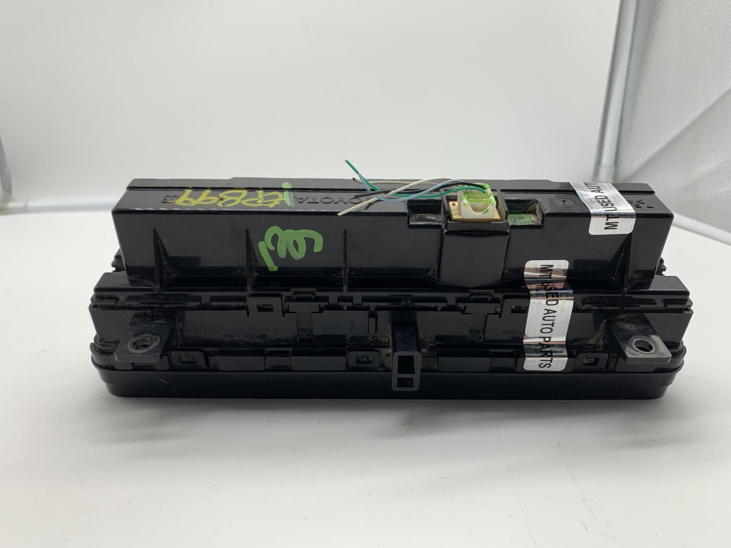 2017-2019 Toyota Corolla AC Heater Climate Control Unit OEM C03B23010