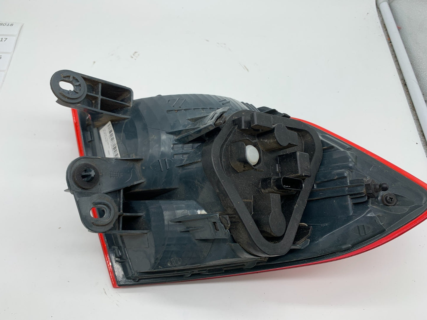 2012-2015 BMW 320 Passenger Side Tail Light Taillight OEM D02B68003