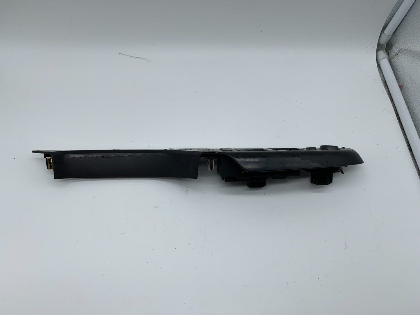 2010-2012 Cadillac SRX Master Power Window Switch OEM B03B54009