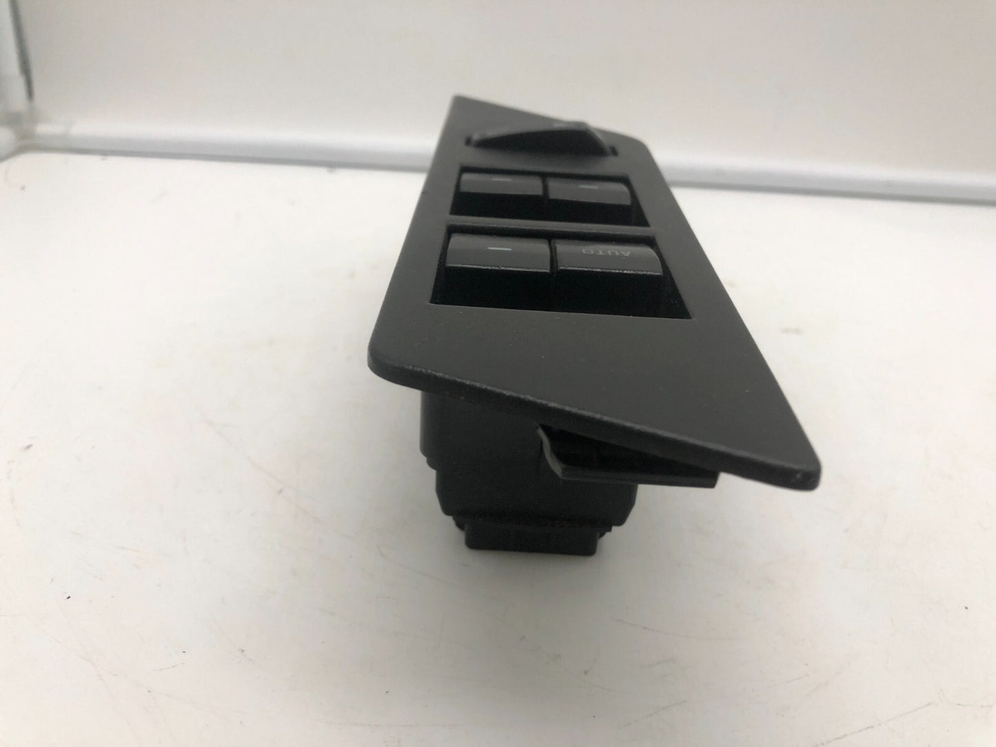 2011-2014 Ford Edge Master Power Window Switch OEM A03B01082