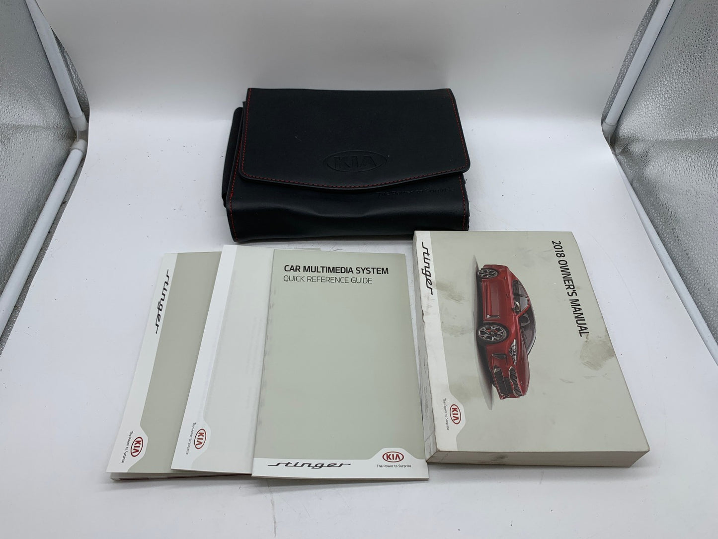 2018 Kia Stinger Owners Manual Set with Case OEM R01B01014