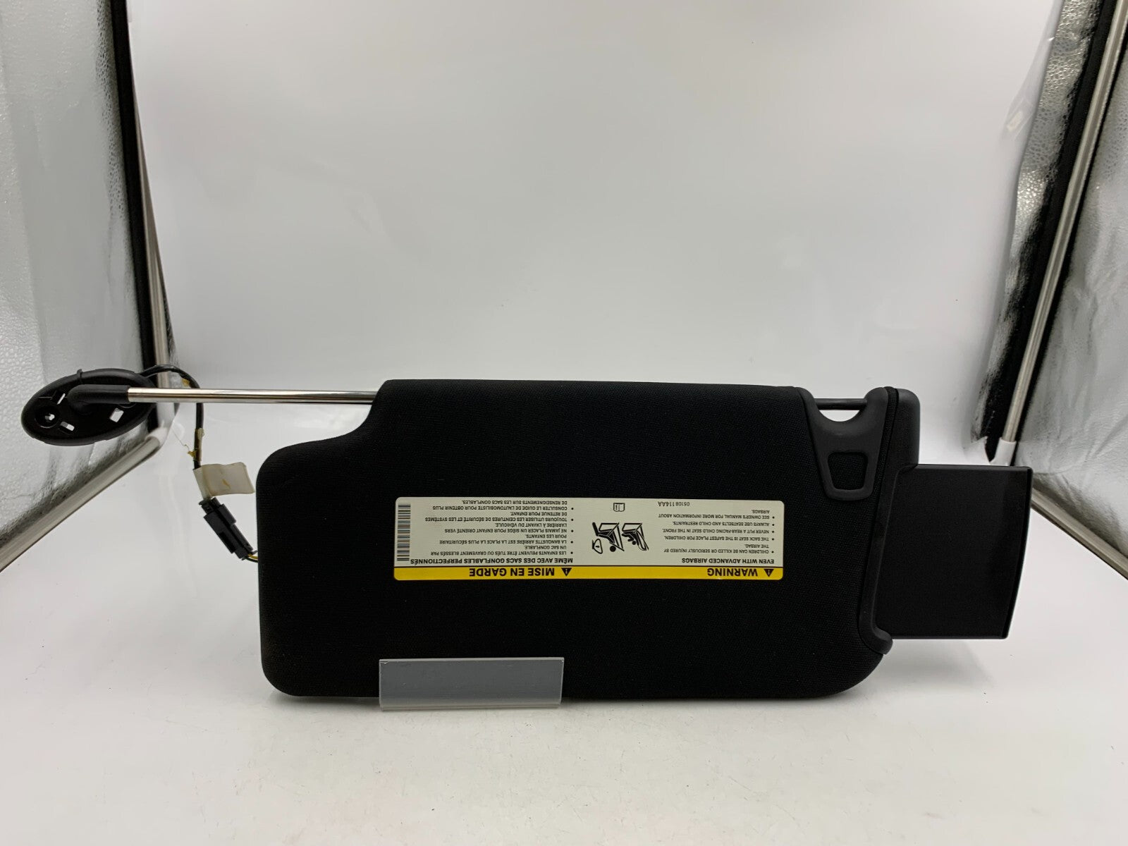 2012 Chrysler 300 Passenger Sun Visor Black Illuminated OEM E03B39061