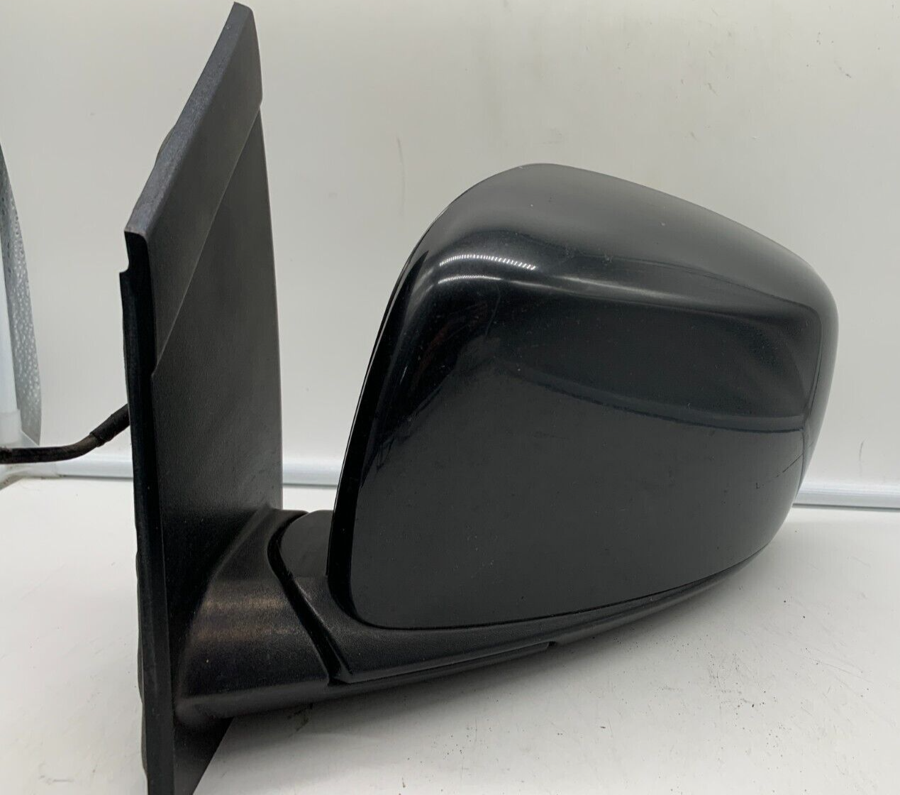 2011-2016 Chrysler Town & Country Driver Power Door Mirror Black OEM A03B11036