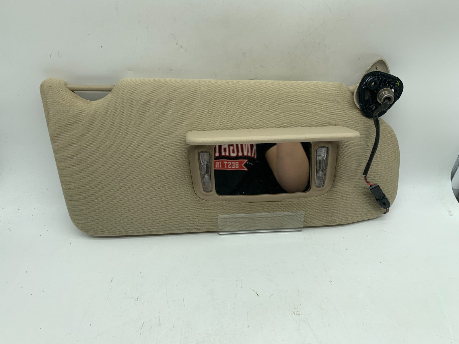 2005-2009 Buick Lacrosse Passenger Sun Visor Beige Illuminated OEM D02B43012