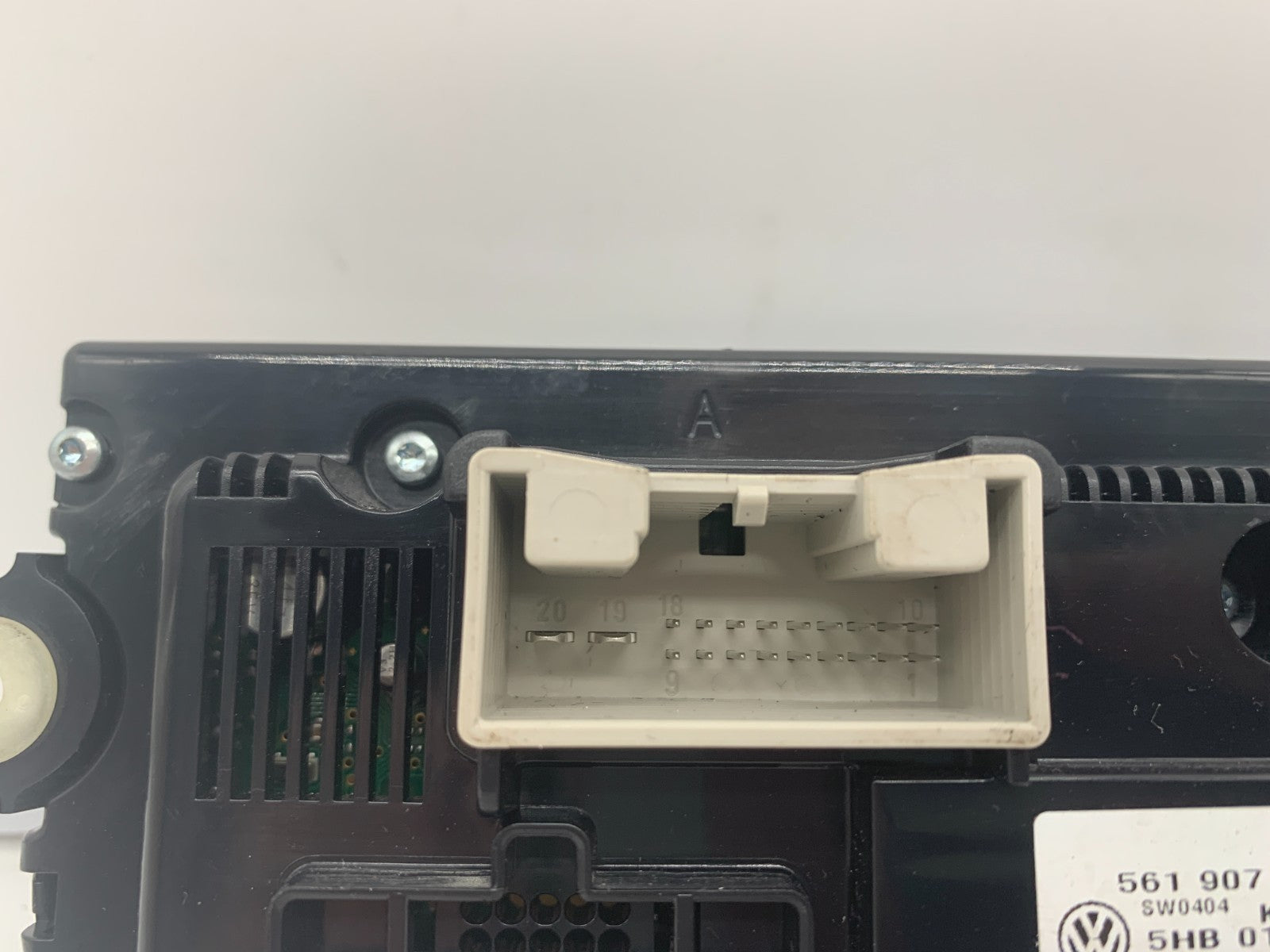 2013-2015 Volkswagen Passat Dual Zone Climate Control AC Heater Heated Seats OEM