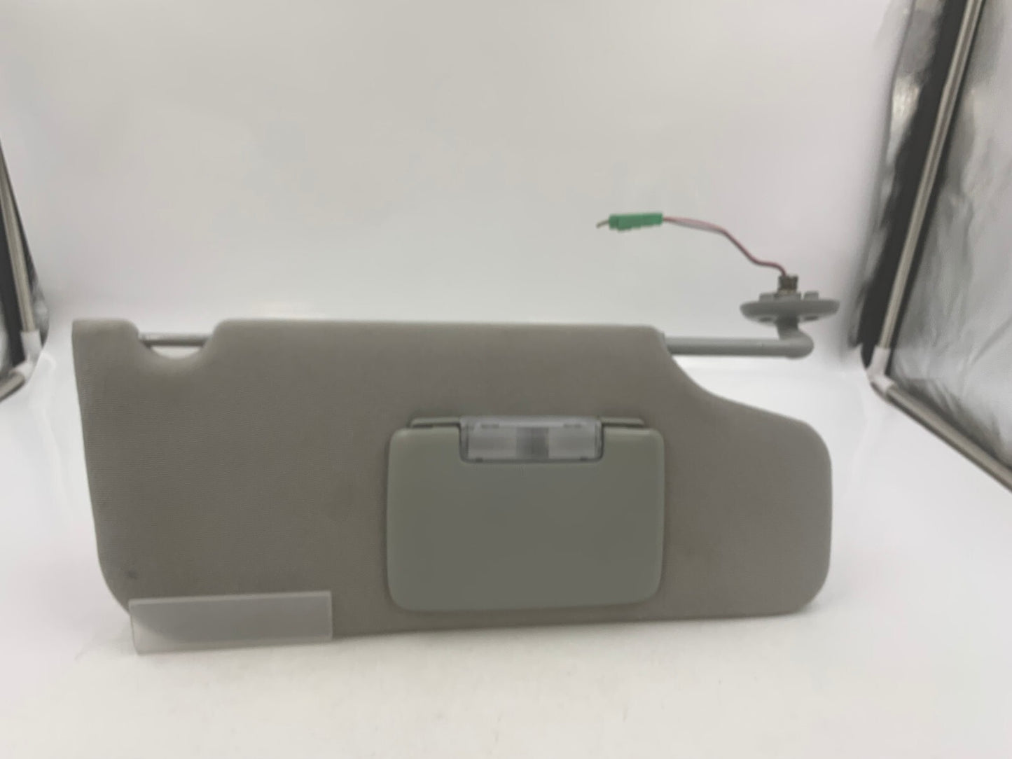 2005-2007 Ford Freestyle Passenger Sun Visor Illuminated Gray OEM D02B64015