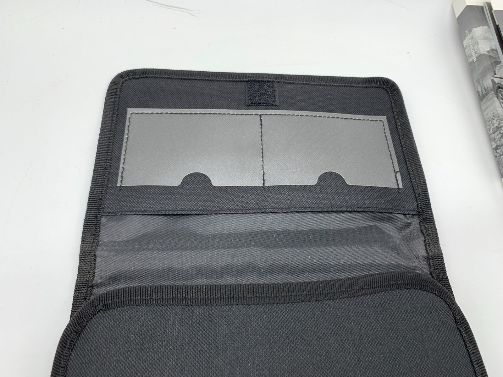2020 Ford Explorer Owners Manual Set with Case OEM A01B51005