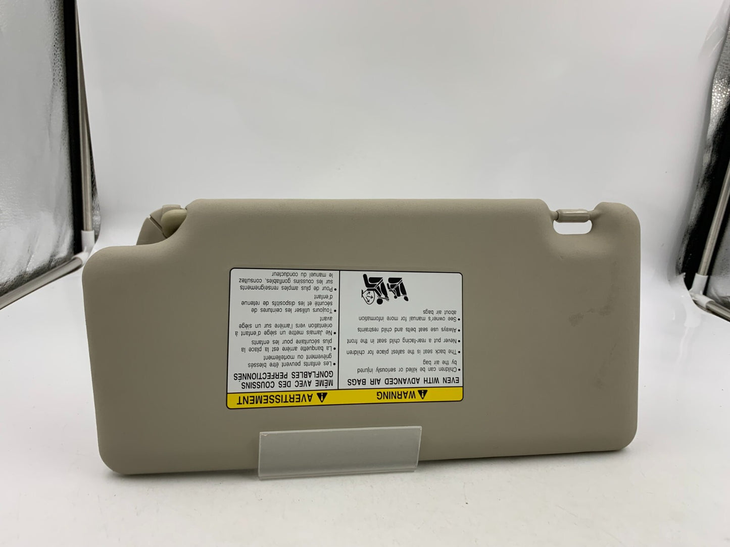 2008-2010 Nissan Rogue Passenger Sun Visor Sunvisor Gray OEM A01B29064