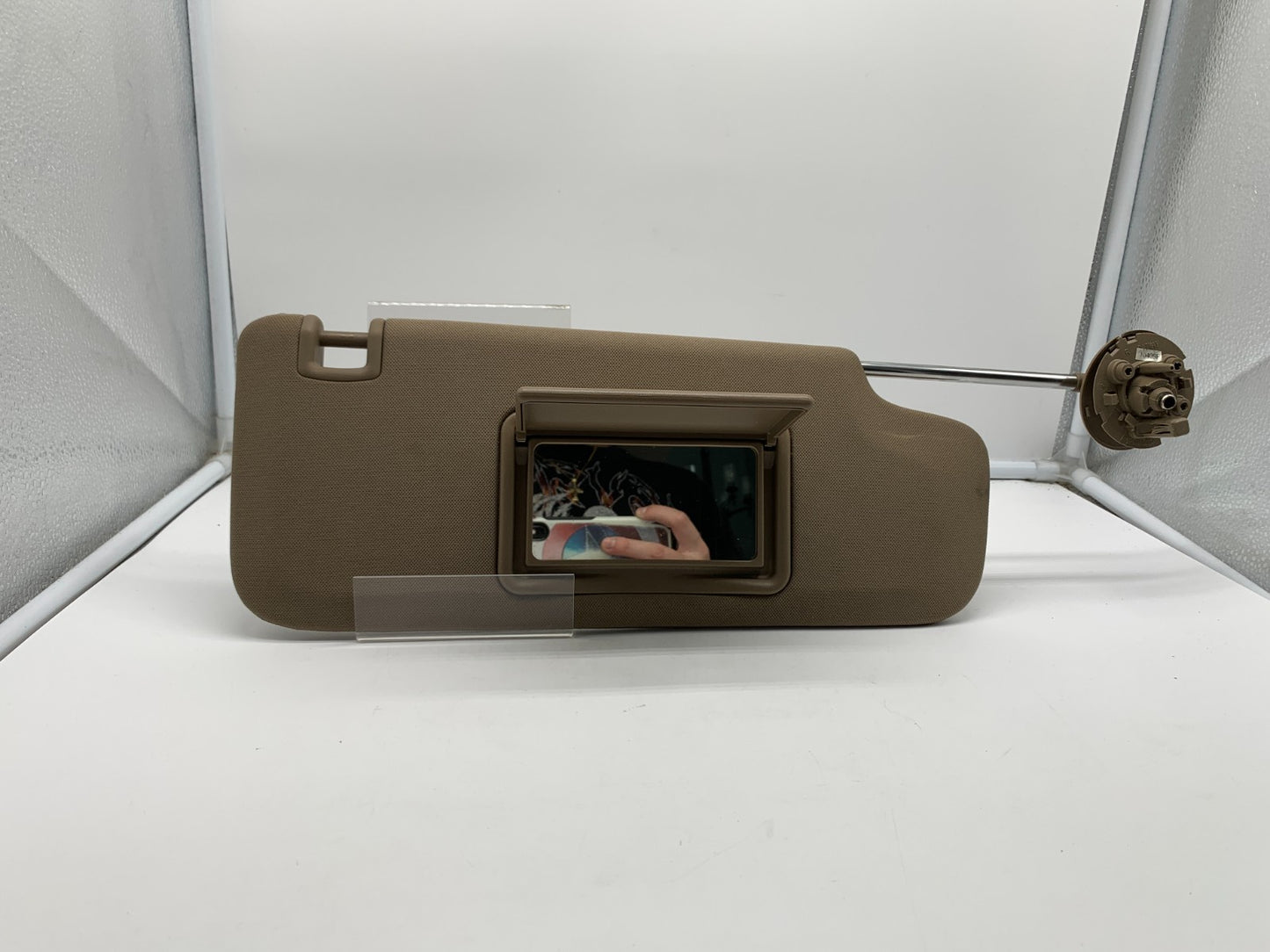 2004-2012 Chevrolet Malibu Passenger Sun Visor Brown OEM E02B38008