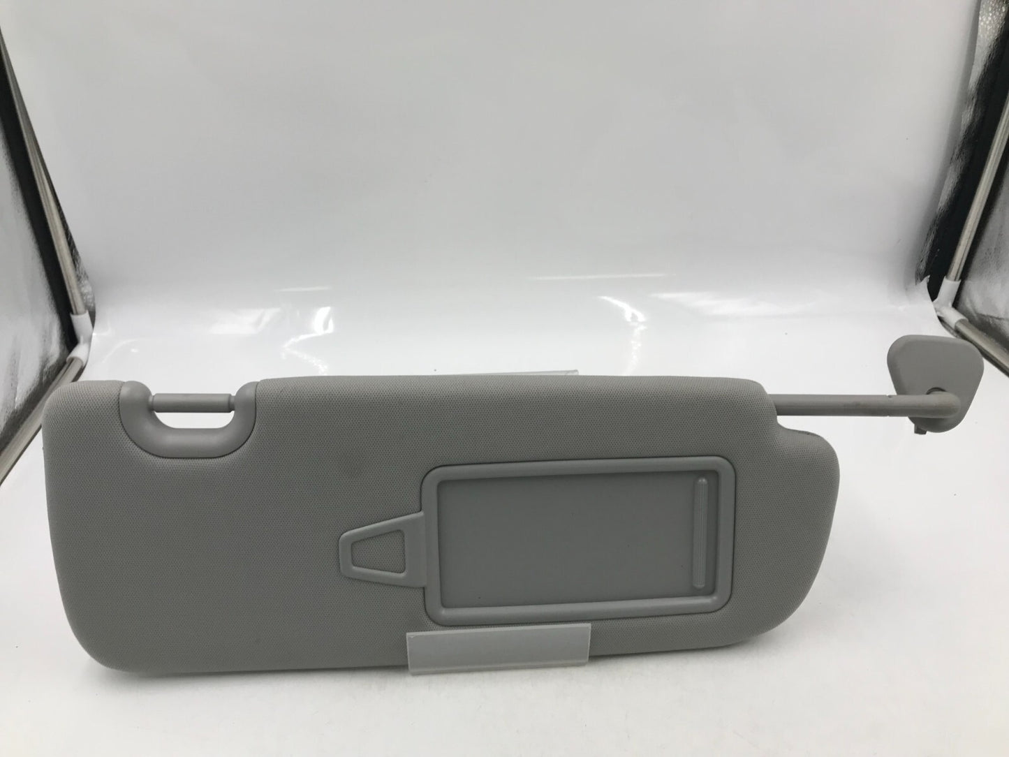 2013-2019 Hyundai Santa Fe Passenger Sun Visor Illuminated OEM C03B64001