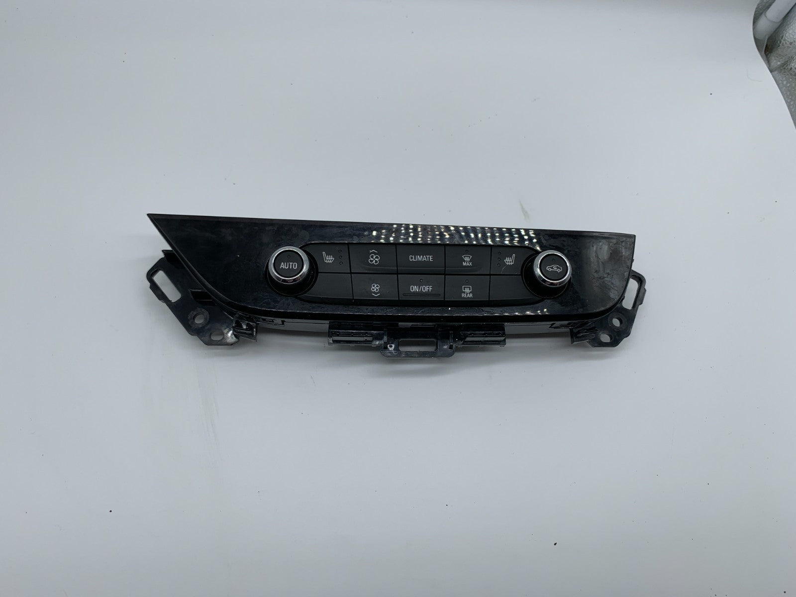 2008-2017 Buick Enclave Rear Climate Control AC Heater Unit OEM C03B57010