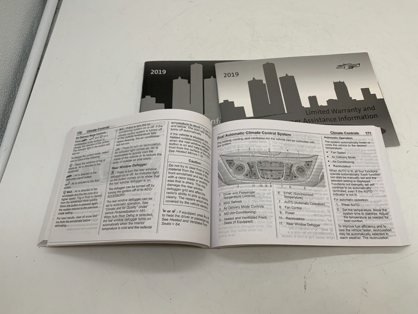 2019 Chevrolet Equinox Owners Manual Set OEM A01B13010