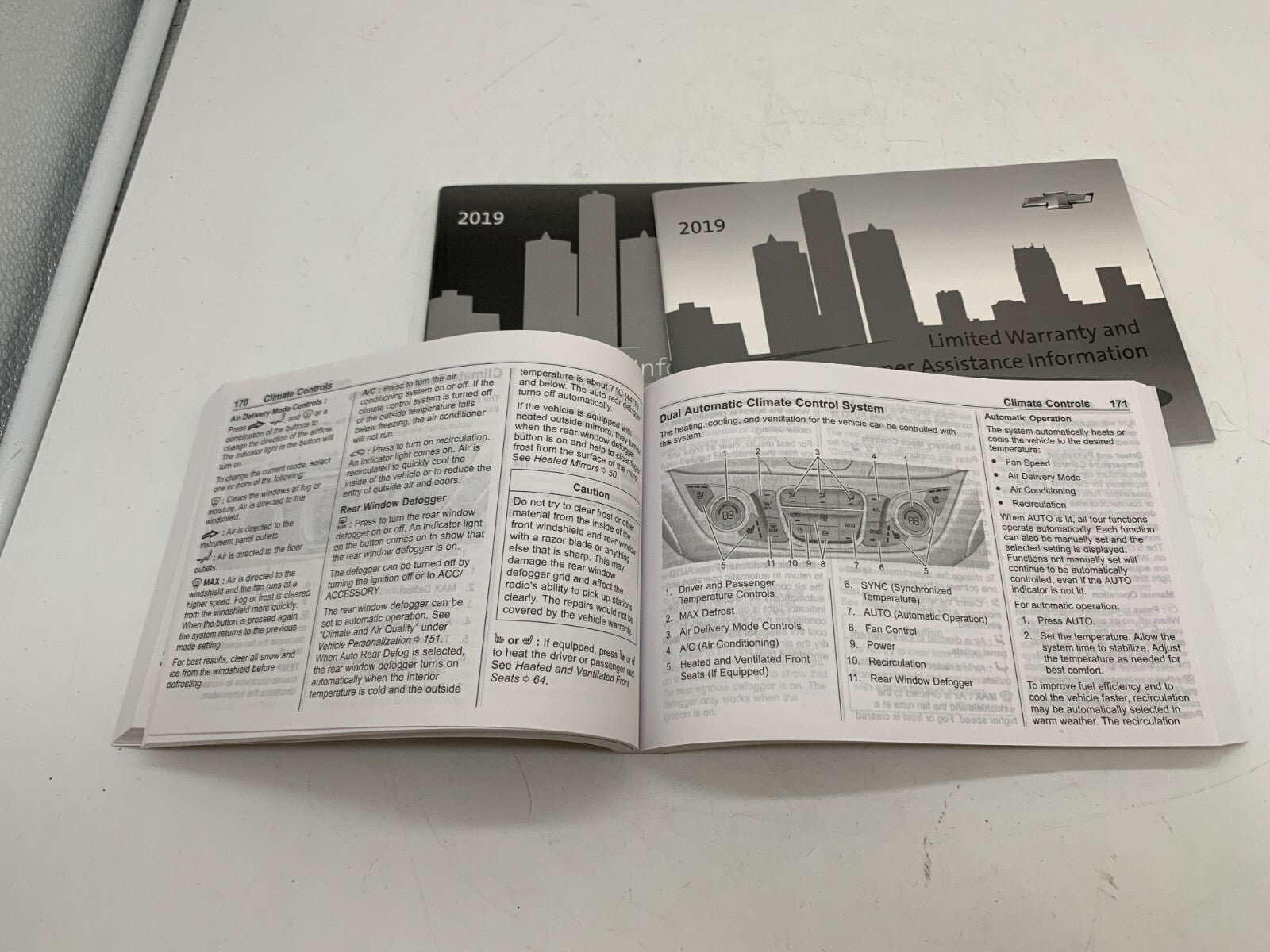 2019 Chevrolet Equinox Owners Manual Set OEM A01B13010