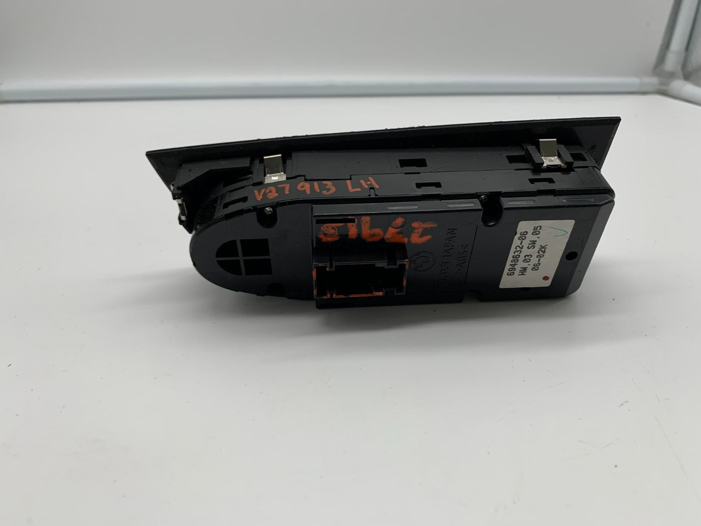 2001-2005 BMW 325i Master Power Window Switch OEM C01B28006