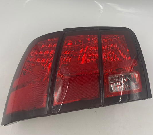1999-2002 Ford Mustang Driver Side Tail Light Taillight OEM D01B59006