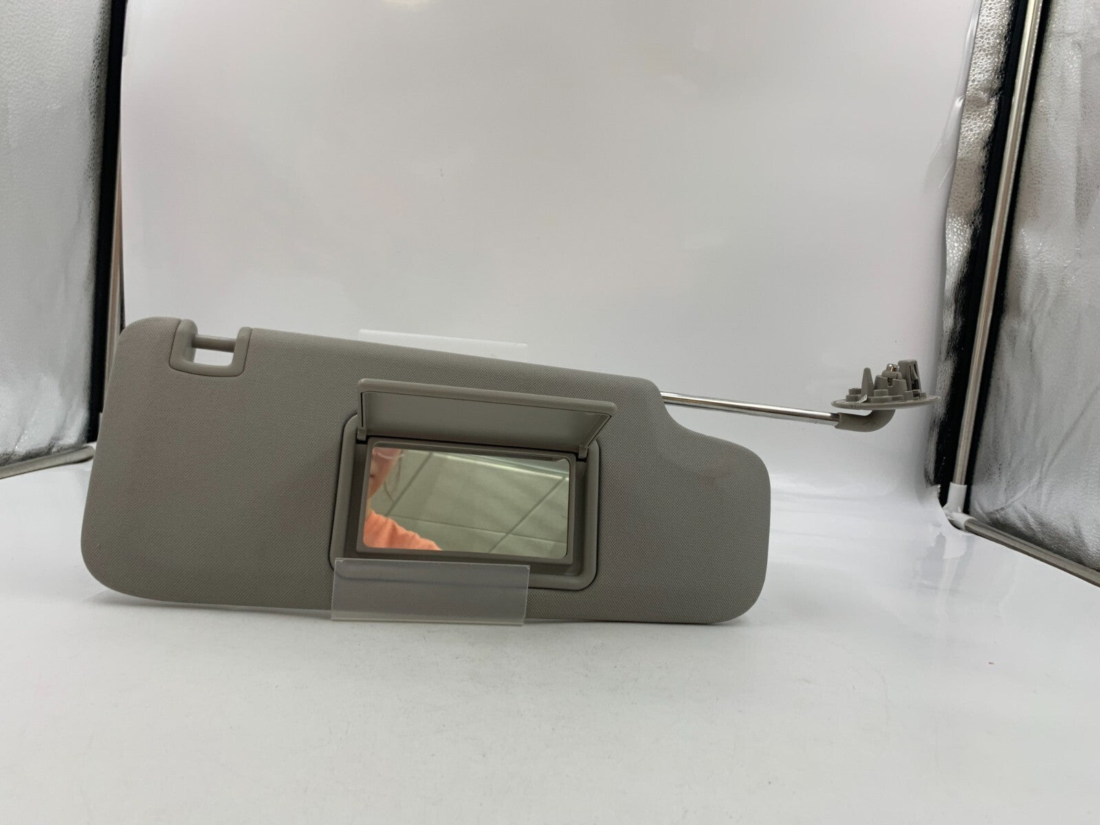 2008-2012 Chevrolet Malibu Passenger Sun Visor Gray OEM D02B02053