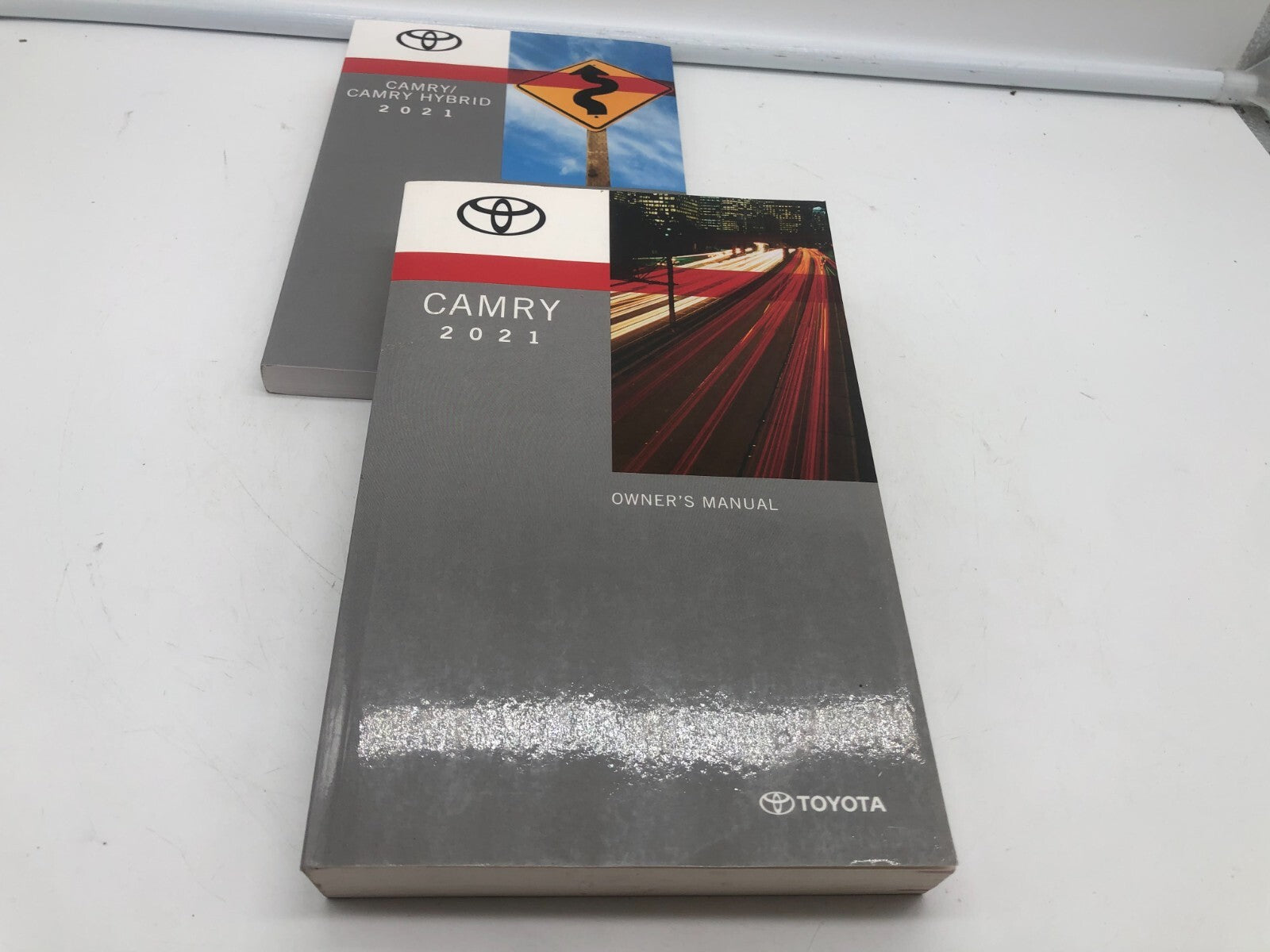 2021 Toyota Camry Owners Manual Set OEM A01B41004