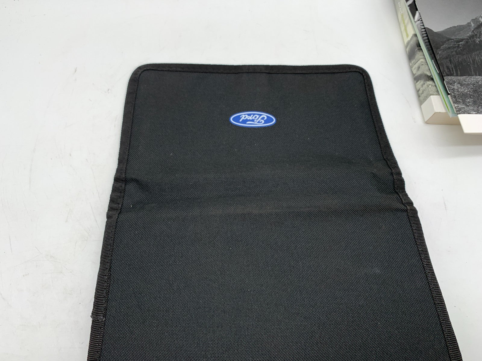2020 Ford Escape Owners Manual Set with Case OEM C02B04005